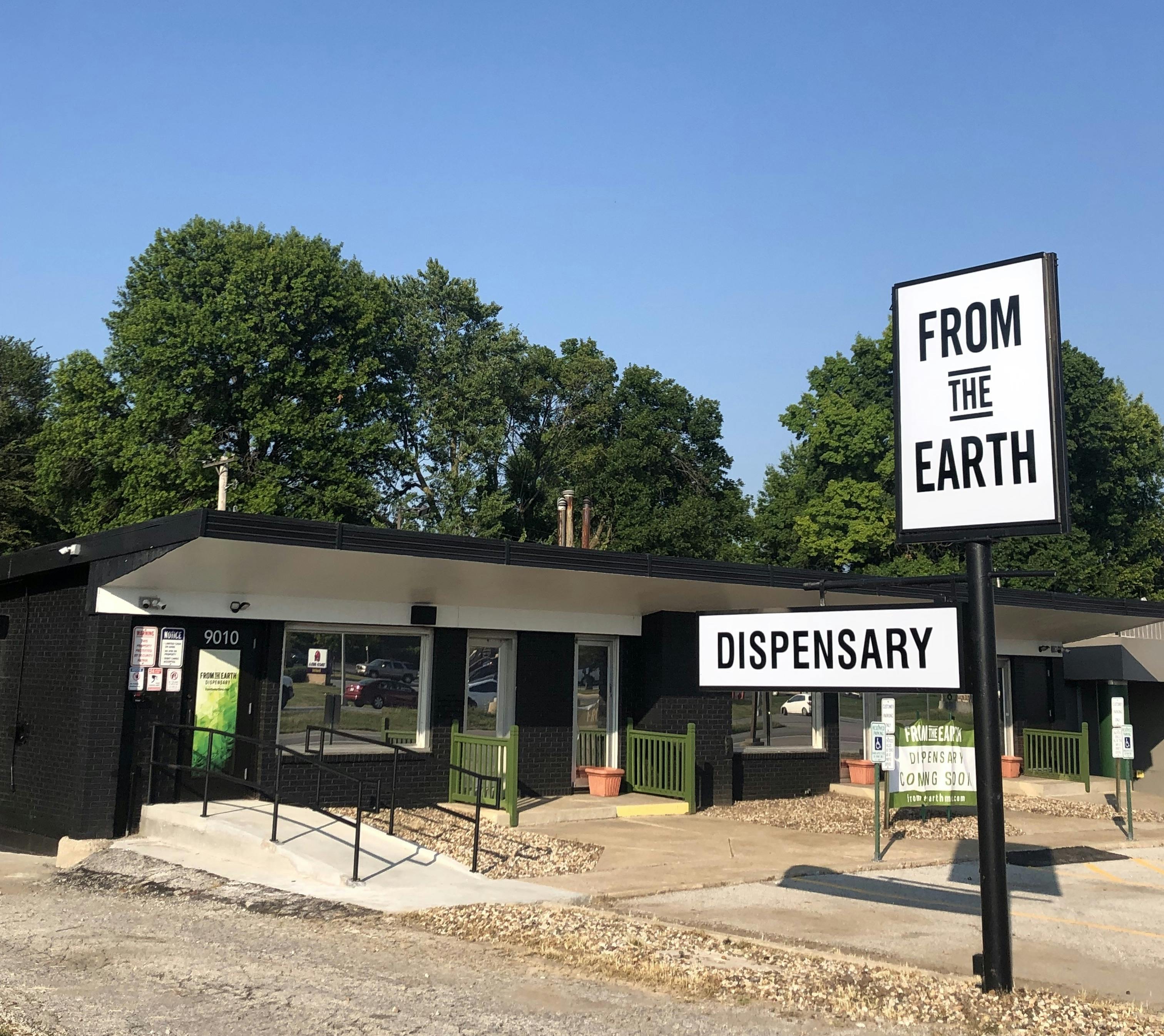 From The Earth Dispensary Raytown Vape Pens