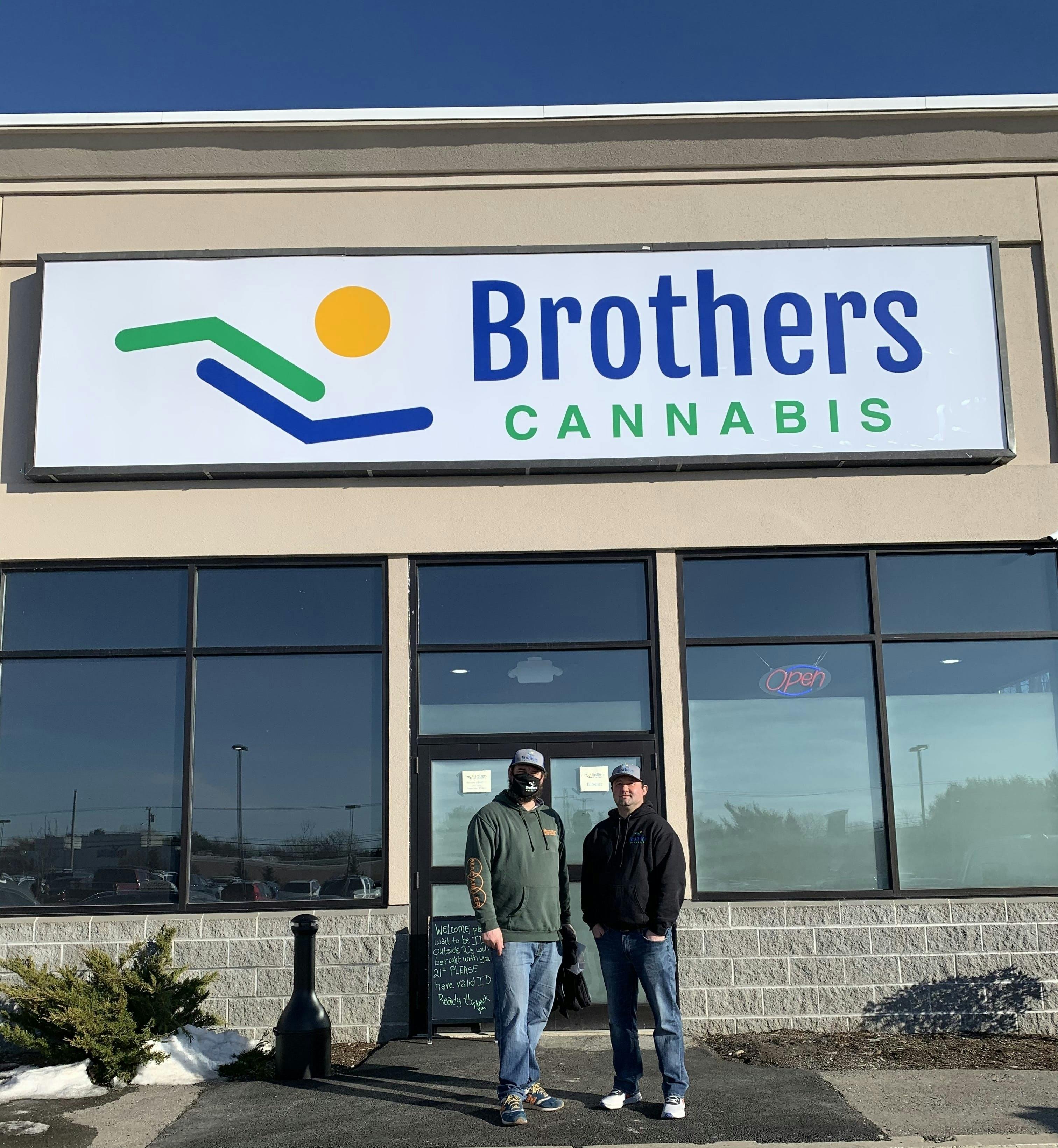 Brothers Cannabis Disposable Vape Pens