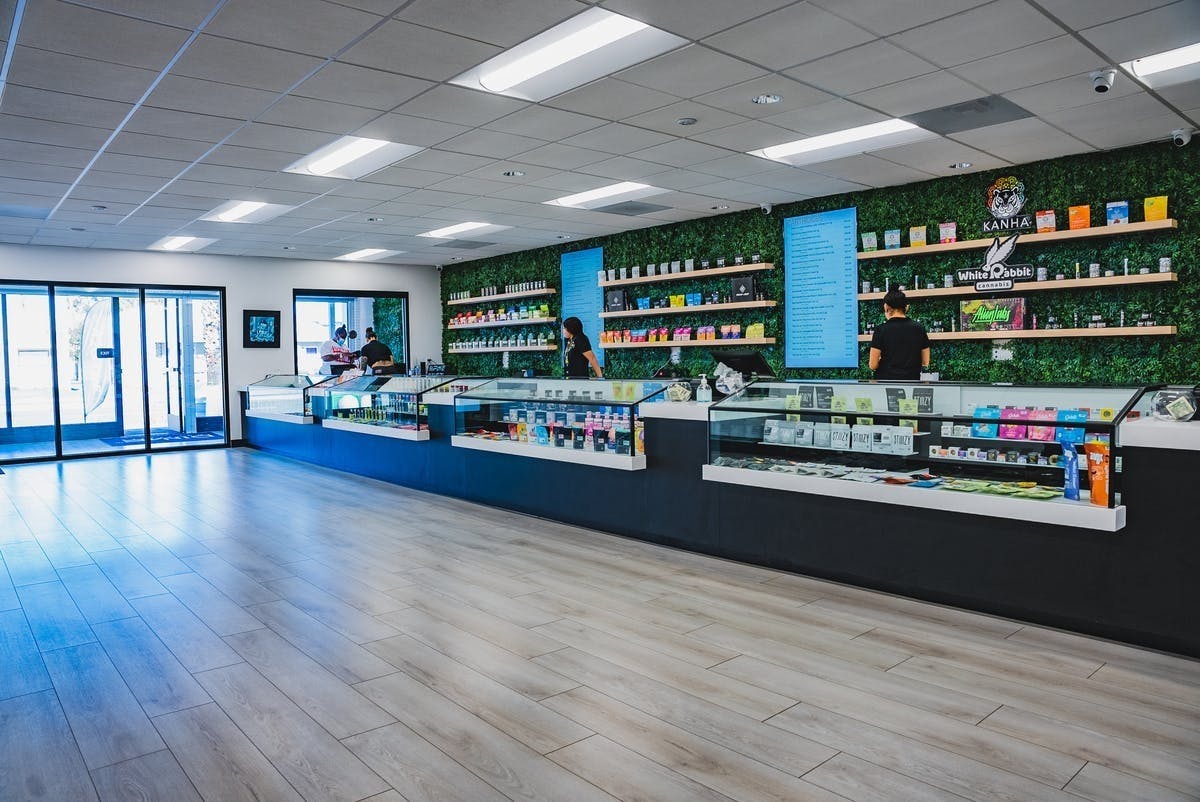 420 vape shop 420 shop Lawrence main image 1