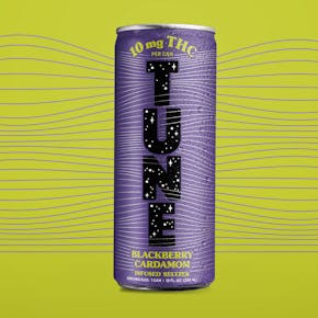 Blackberry Cardamom Infused Seltzer