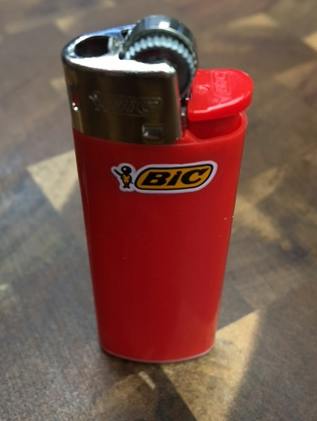 * Lighter | 907 Distributors