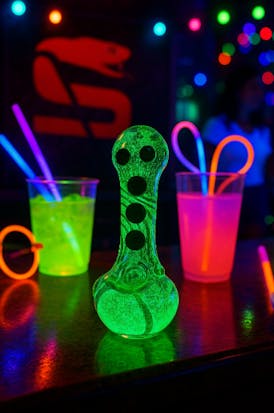 5" Glow in the Dark Knuckle Pipe, Assorted Colors