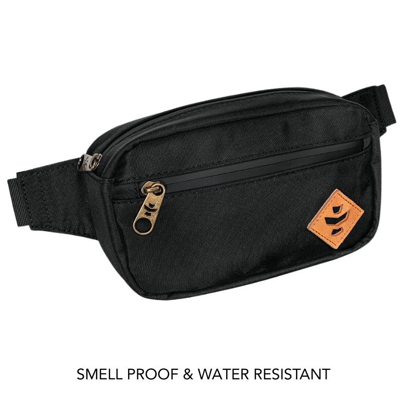 Revelry - Campanion Crossbody Pack Black - Accessories