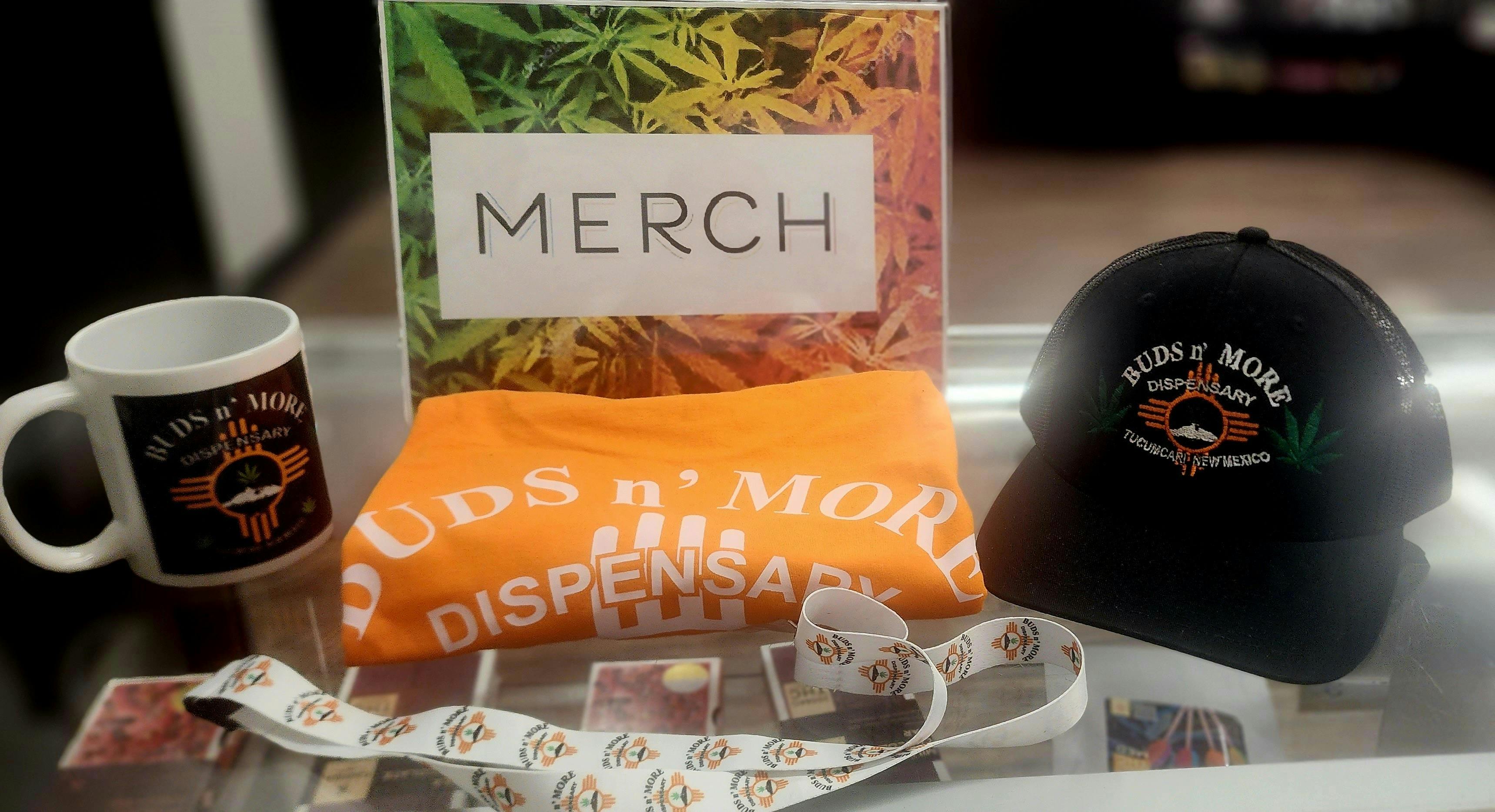 T-Shirt [XL] | Buds n' More - T-Shirt