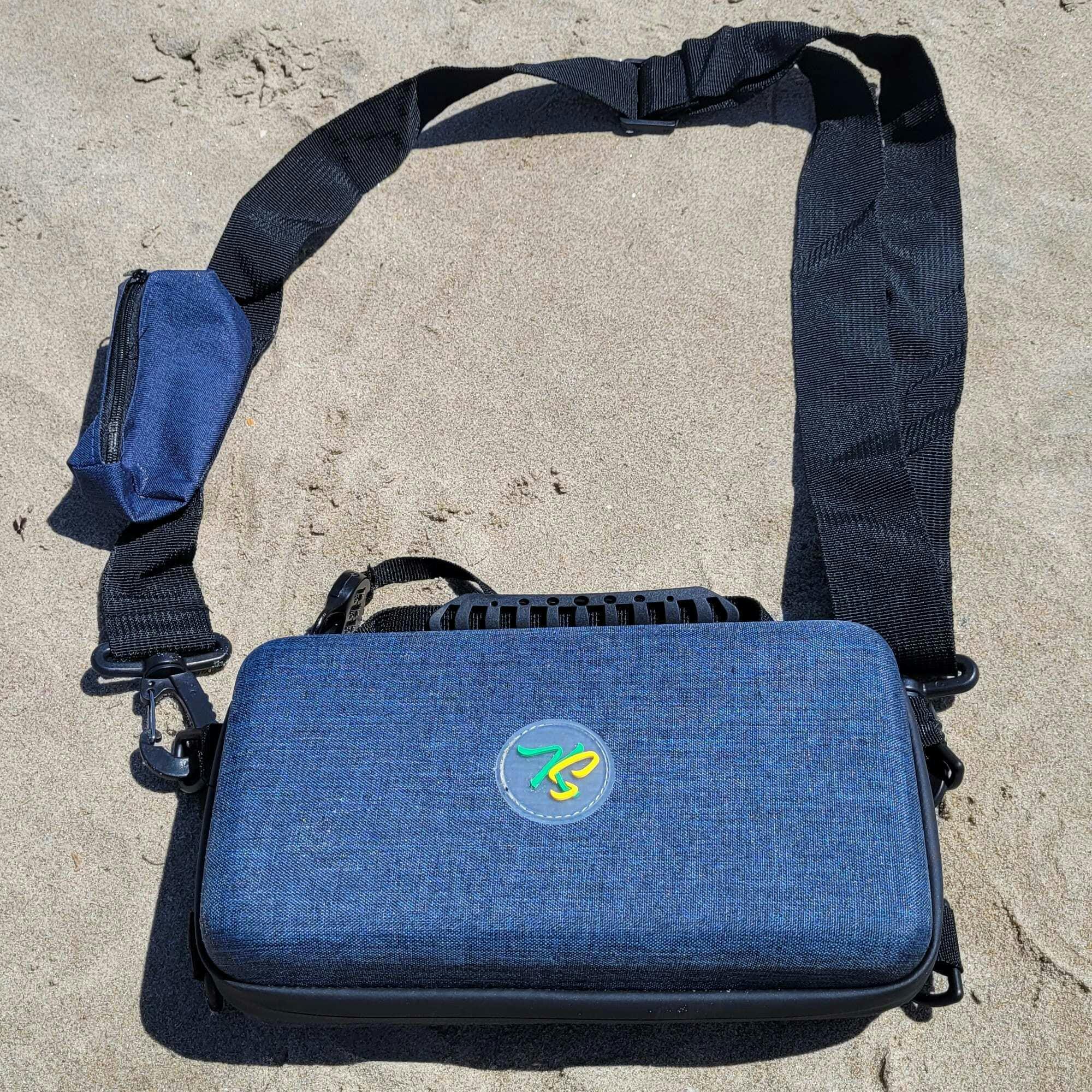 KushStar: Travel Bag - Lockable and smell proof hard shell carry-on case