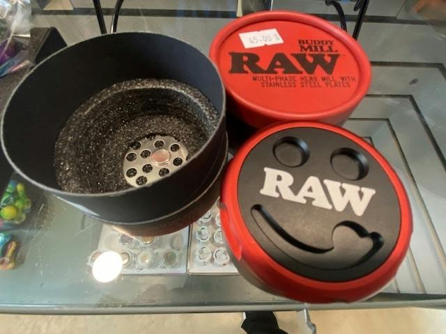 Raw Buddy Mill Grinder