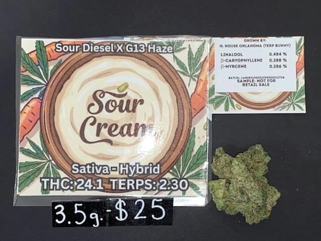 Sour Cream Flower | 3.5G Unit | Terp Bunny-