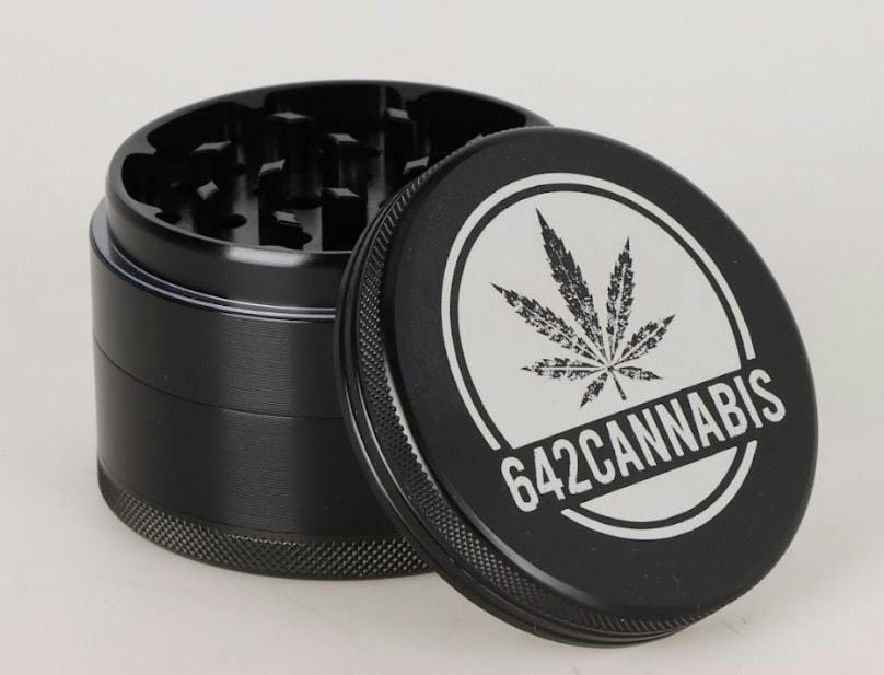 642 CANNABIS GRINDER BLACK