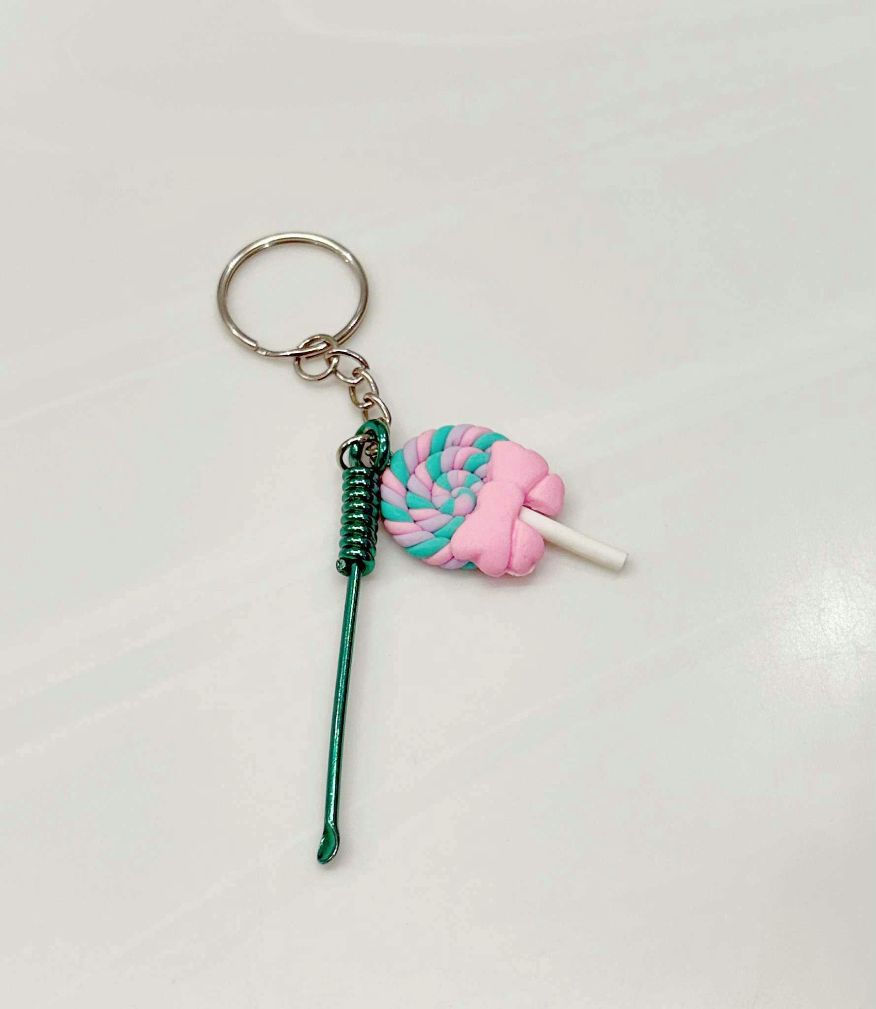 Bud Kitten Dab Tool Keychain - Green + Lollipop