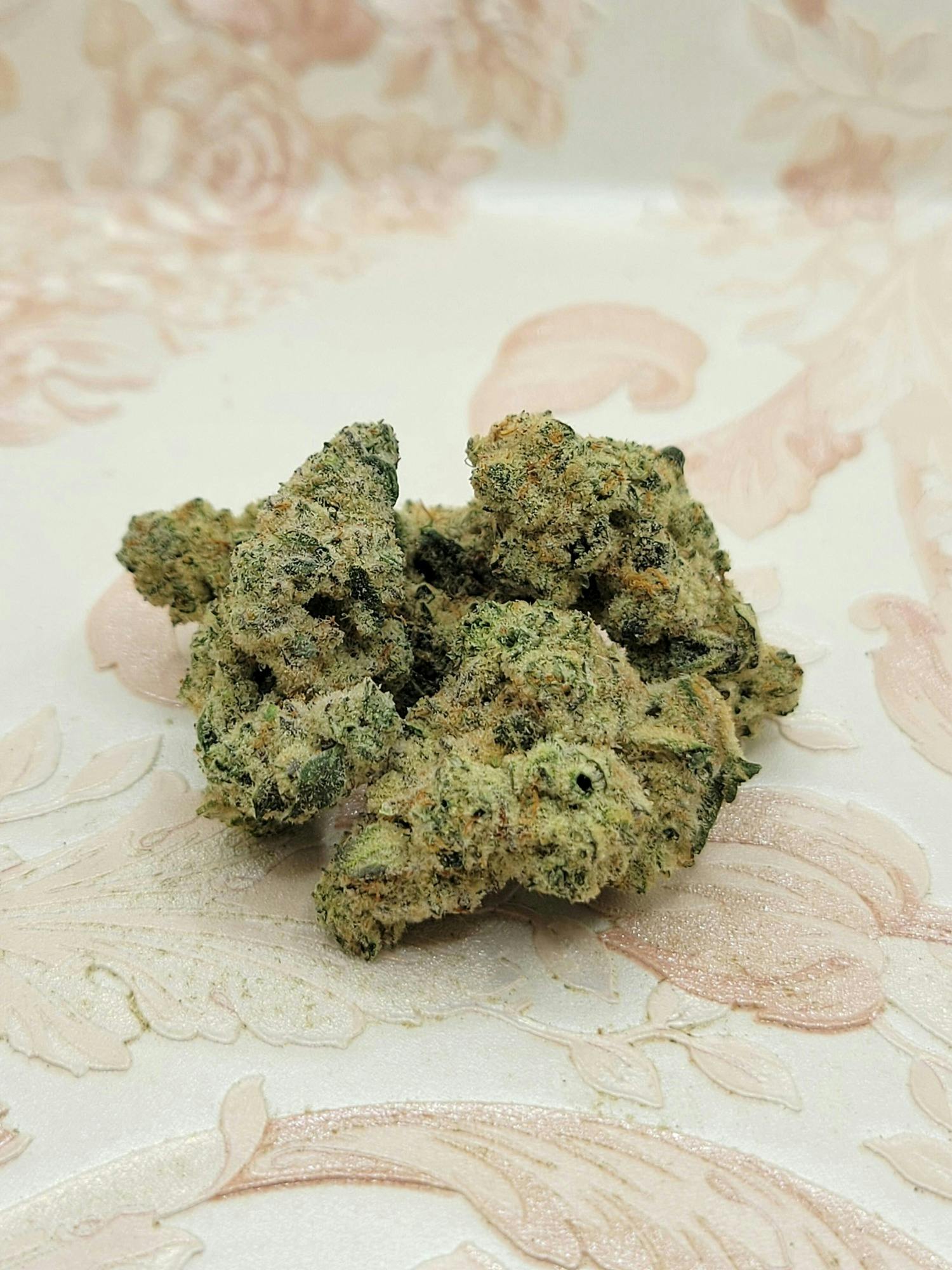 Haylow Farms - Moonranker - Deli Flower