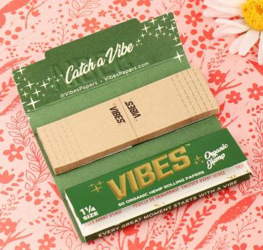 VIBES - HEMP ROLLING PAPERS & TIPS (50CT) FINE ROLLING PAPERS []