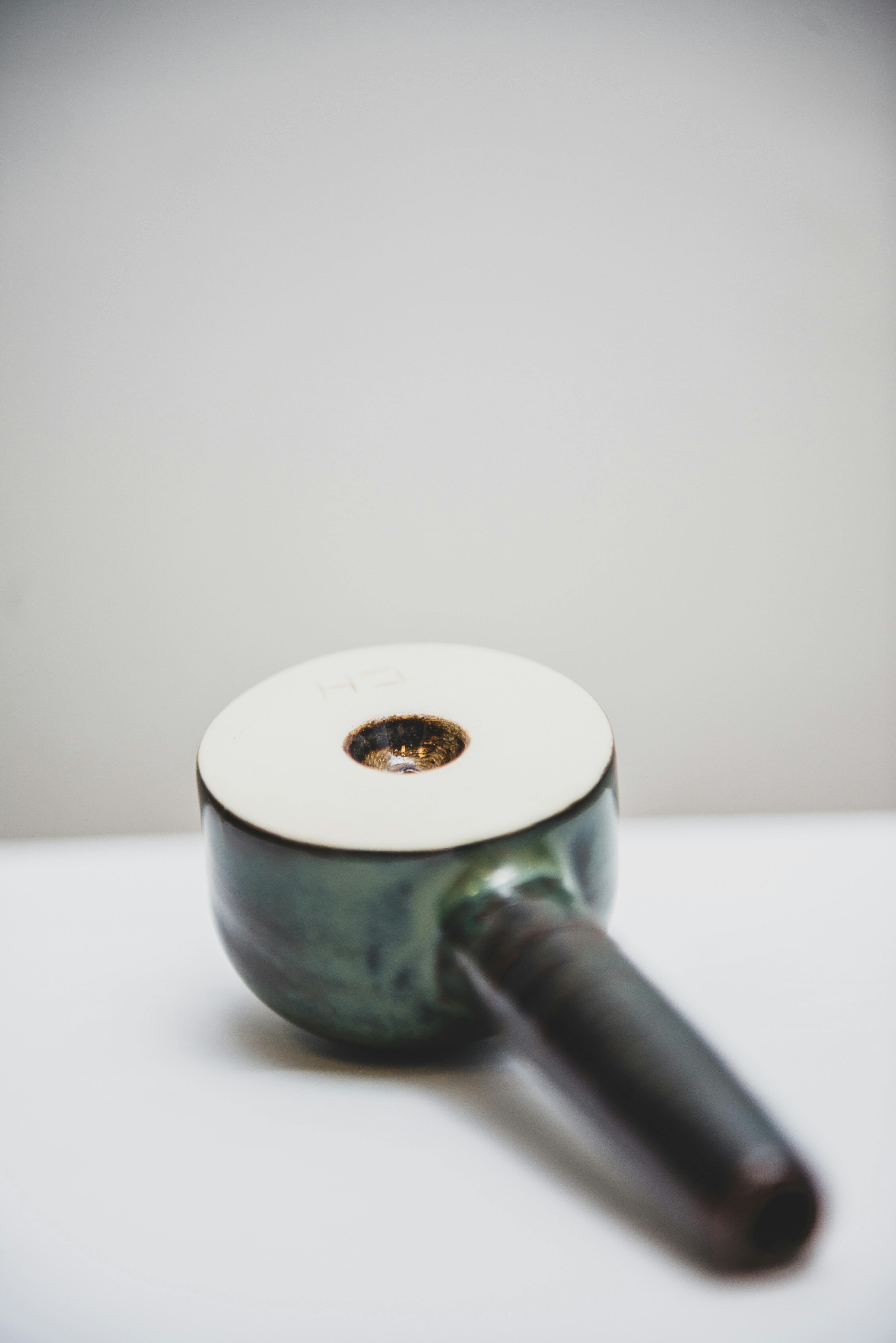 Black Cat Pottery - Handpipe - Hiro