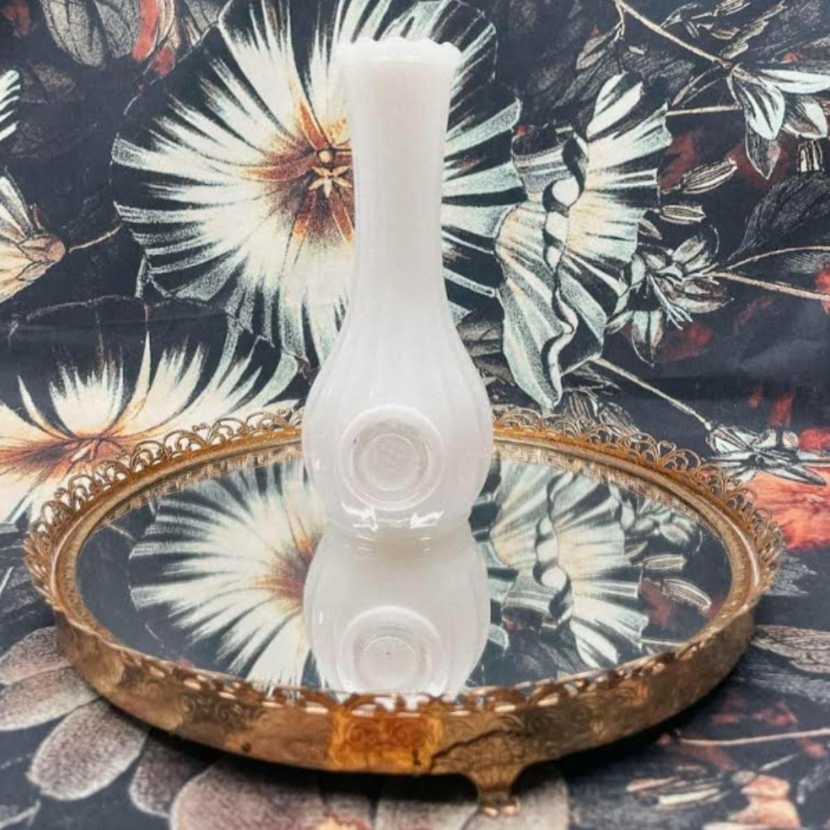 Milkglass Pipe