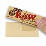 RAW Classic Connoisseur 1 1/4 Rolling Papers and Tips