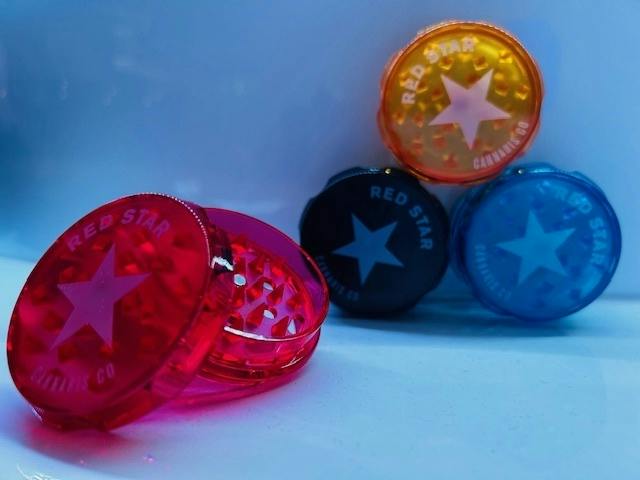 Red Star 4 Piece Plastic Grinders