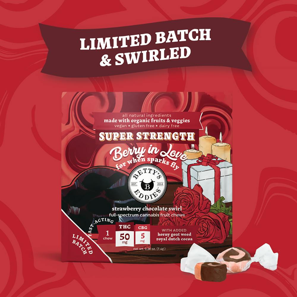 Berry In Love - Strawberry Chocolate Swirl [1pk] (50mg THC/5mg CBG) | Betty's Eddies - Fruit Chews