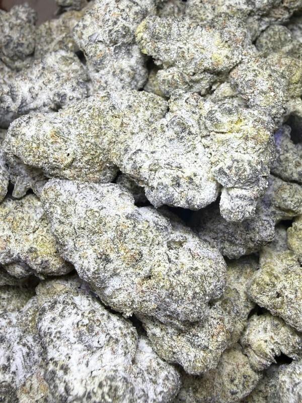 Newport High SNOWCAP | EntourageFX at Herbal Remedies of Maine