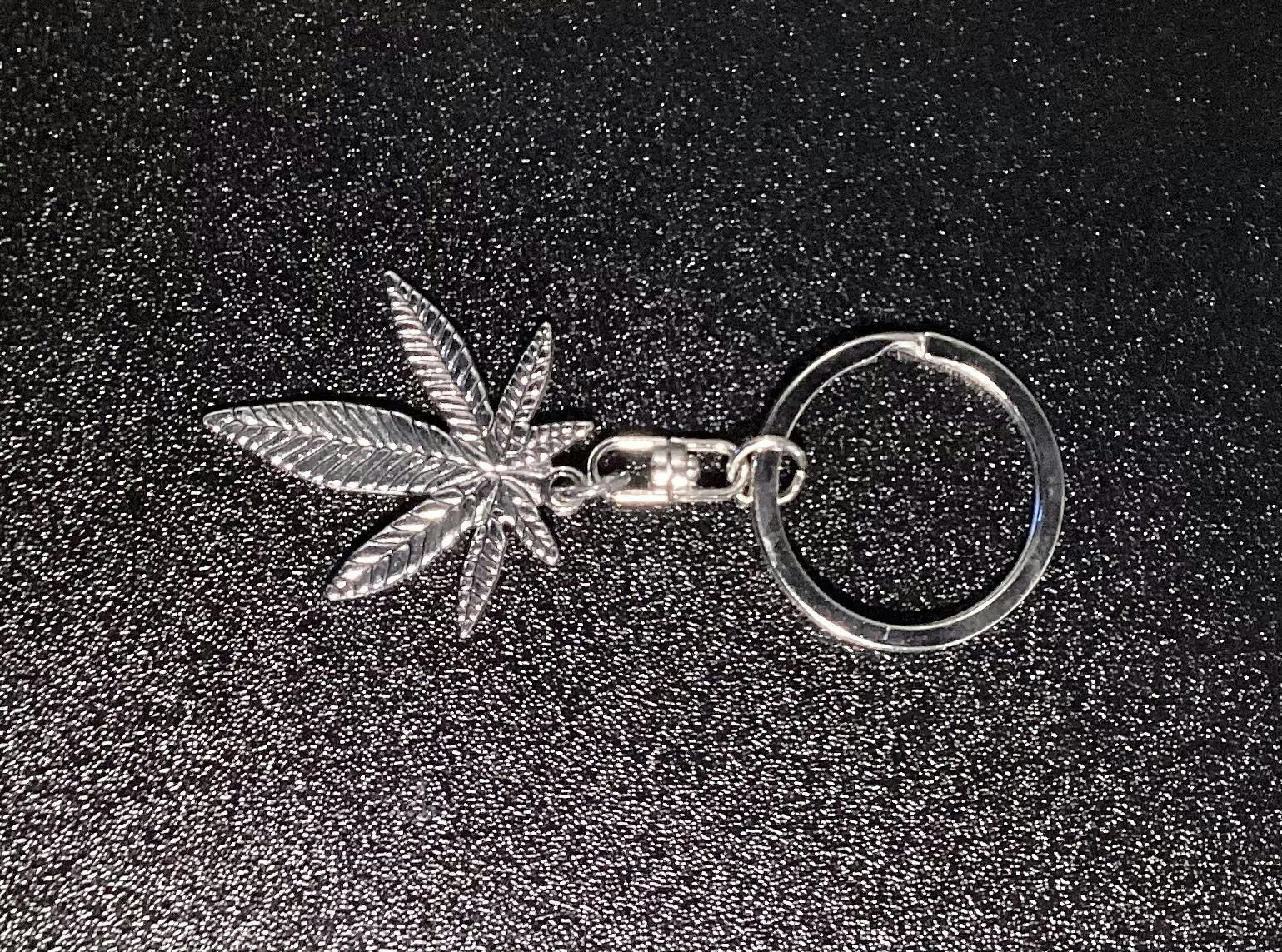Maple Leaf Keychain Creative Car Men’s