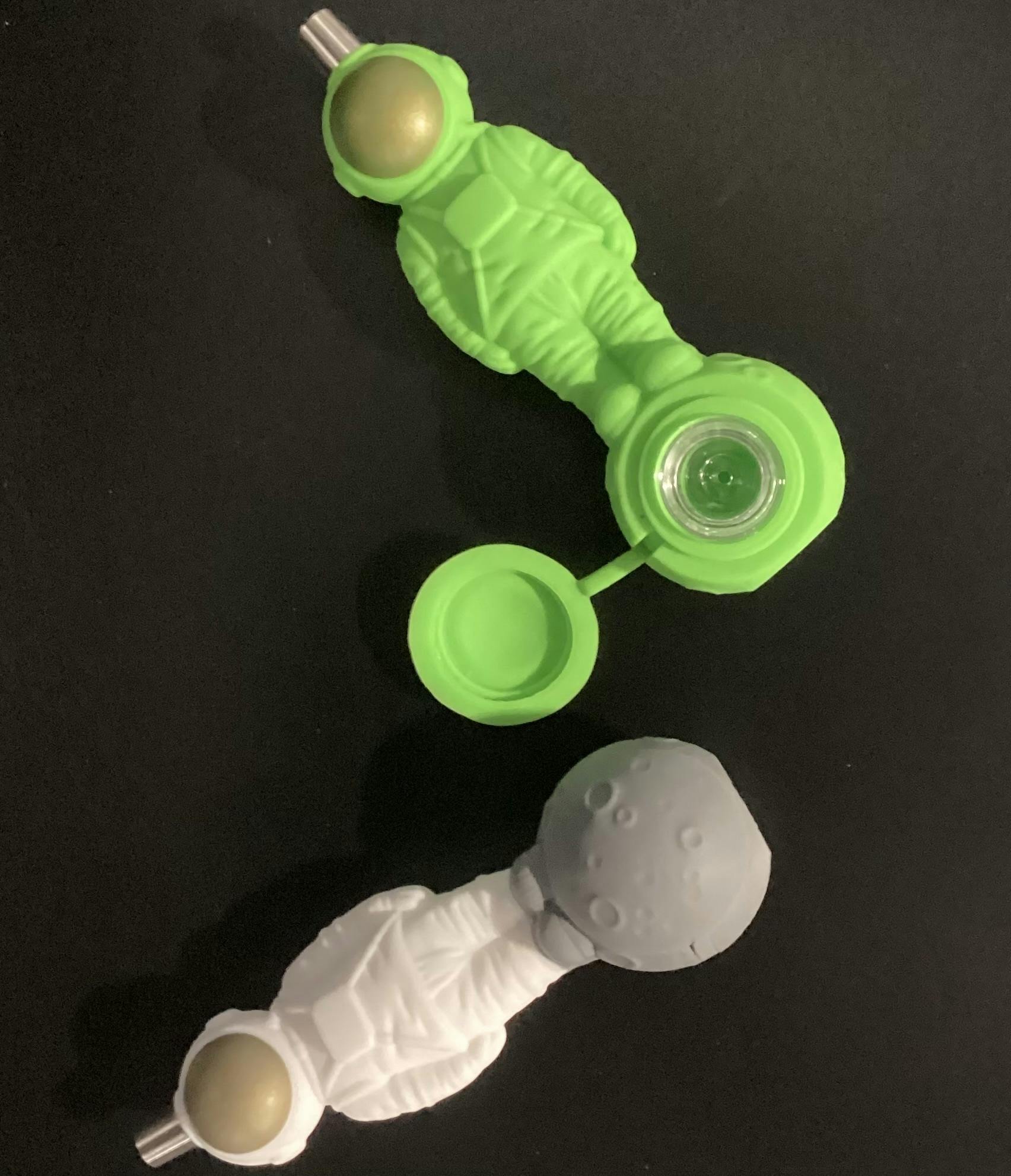 Moon Space Man Tobacco Pipe Small Green at Apogee Dispensary - Sunland Park