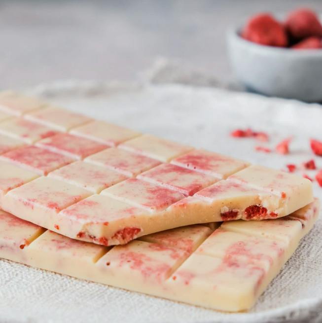 Strawberry Cookie Butter - White Chocolate Bar