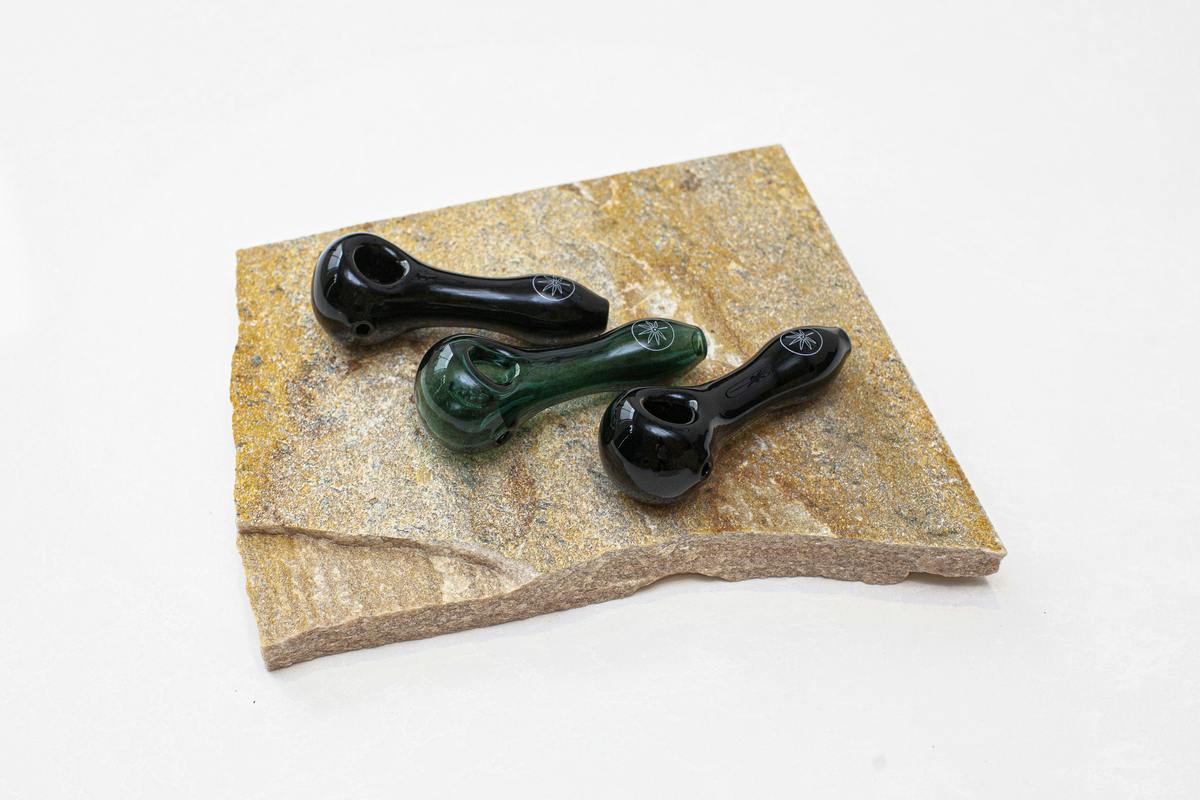 Kanab - 4" Glass Hand Pipe - Black