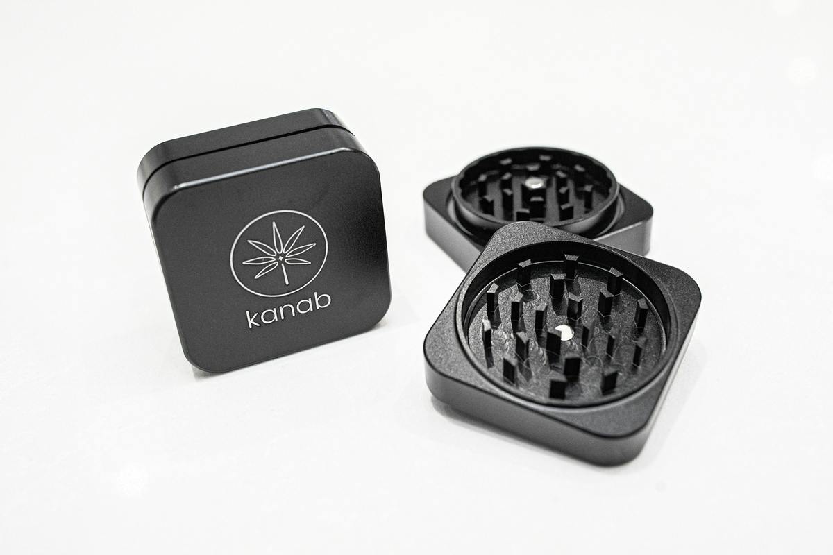 Kanab - 2-Piece Grinder