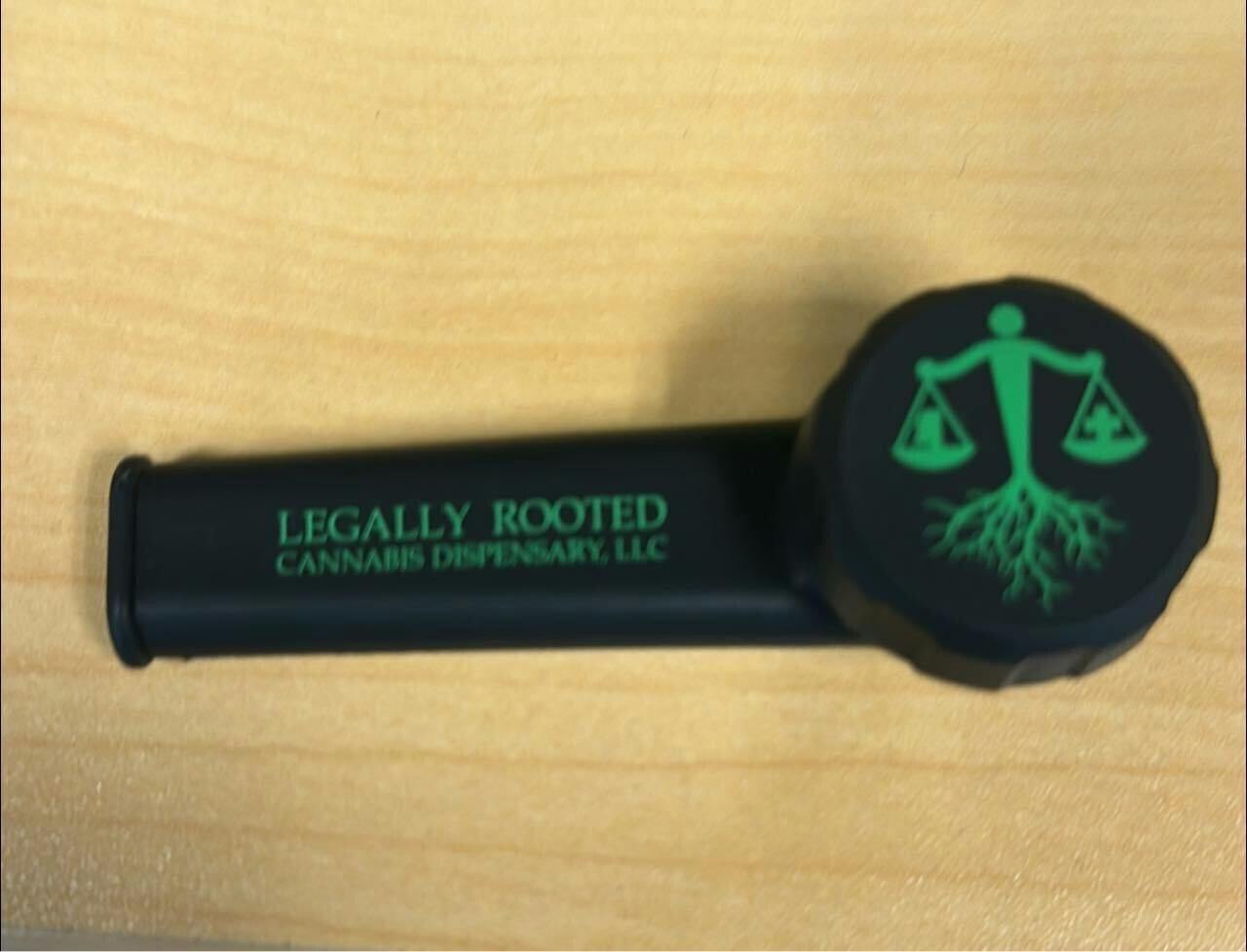 Legally Rooted Silicone Pipe