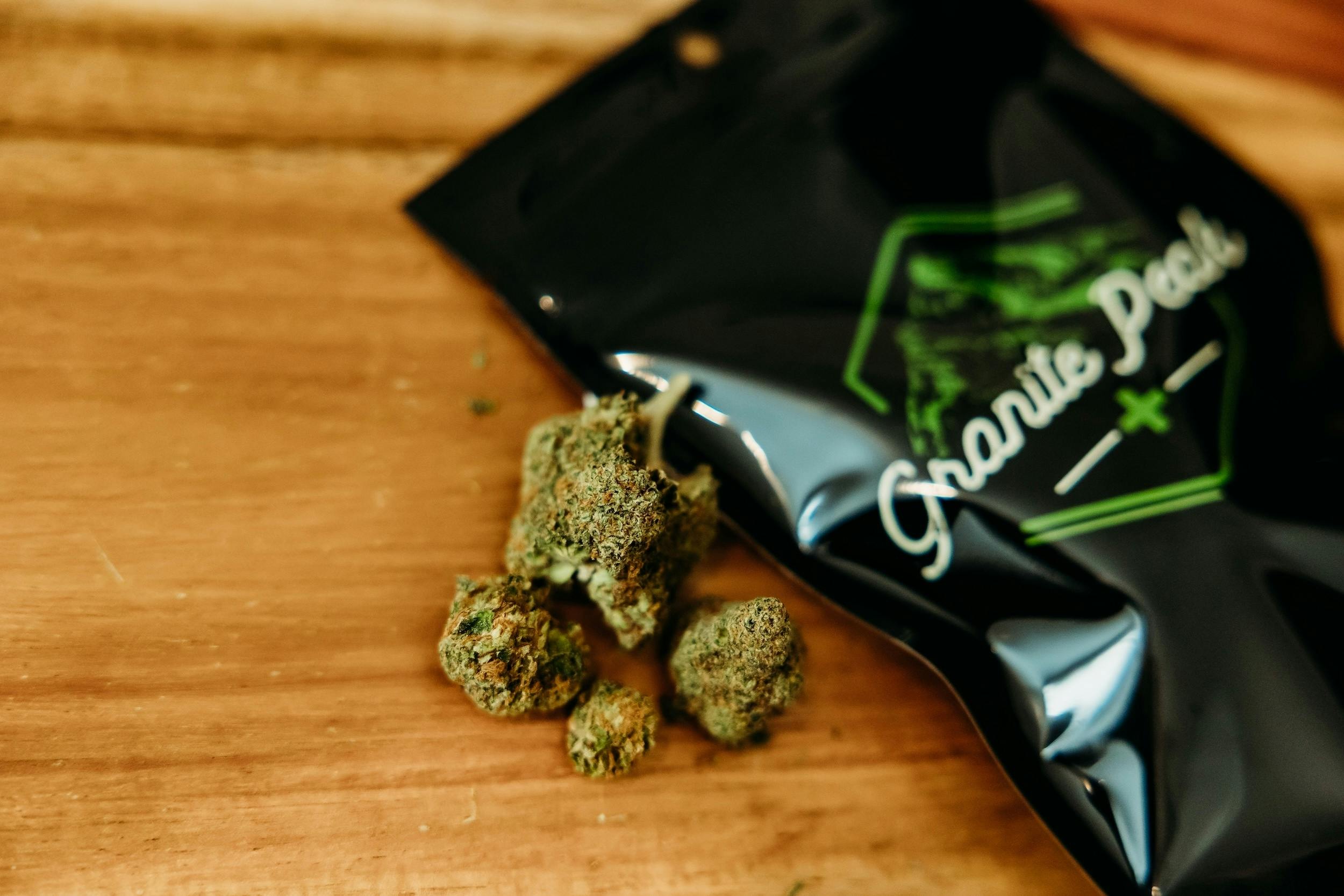 Limon Cake 14g Pre-Pack cannabis product