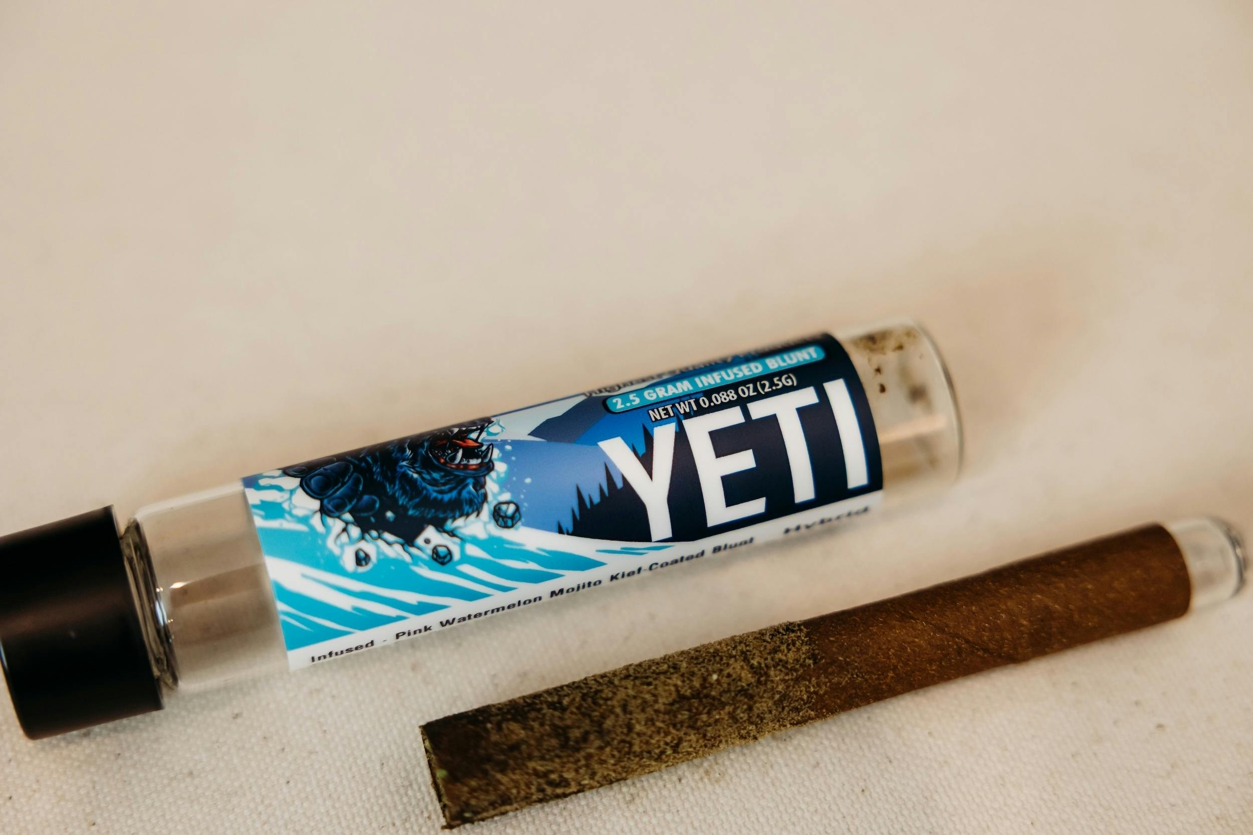 Yeti Infused Blunt - Strawberry Banana Smoothie cannabis product