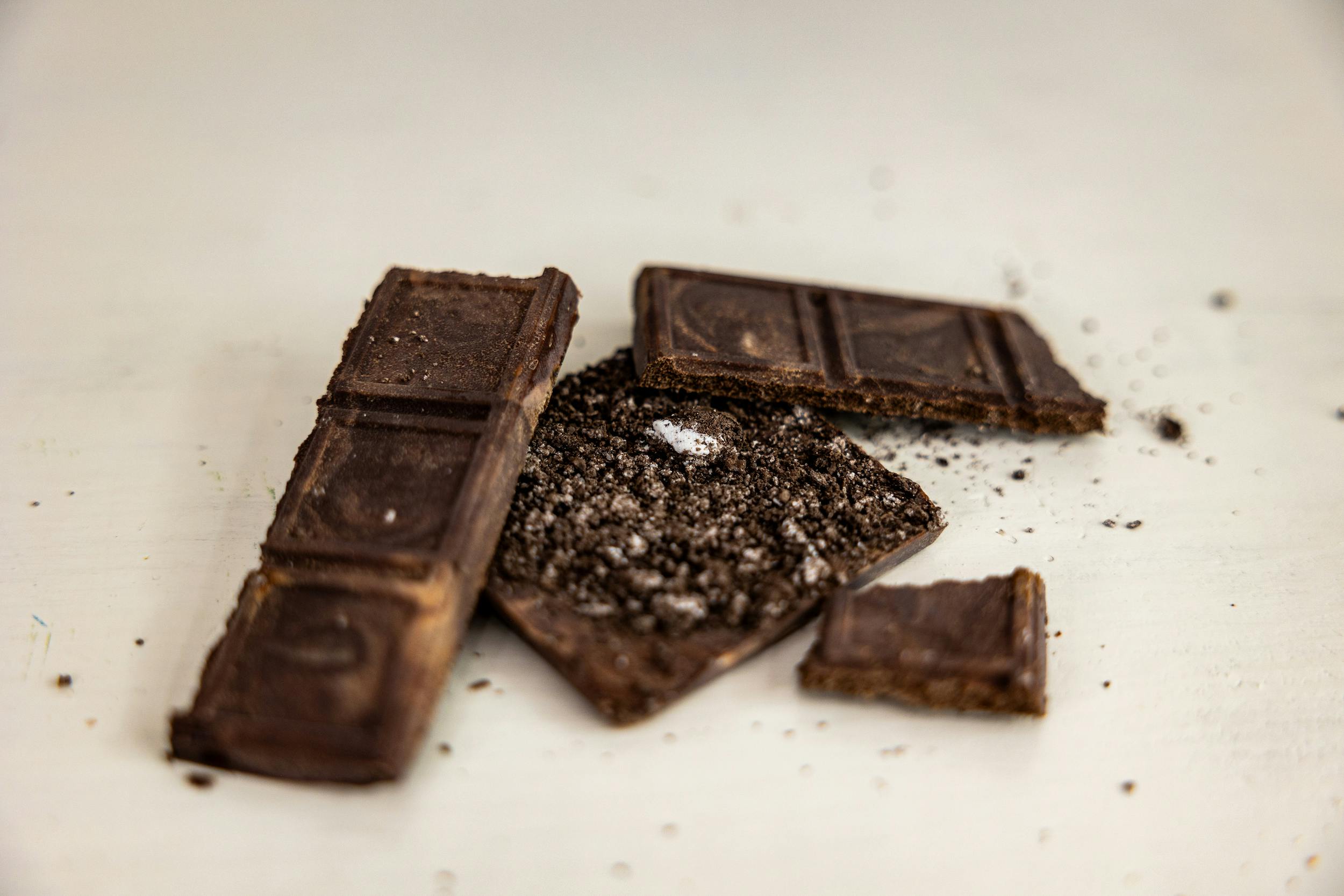 Chef J's Edibles - Chocolate Bar Cookies & Cream 1:1:1