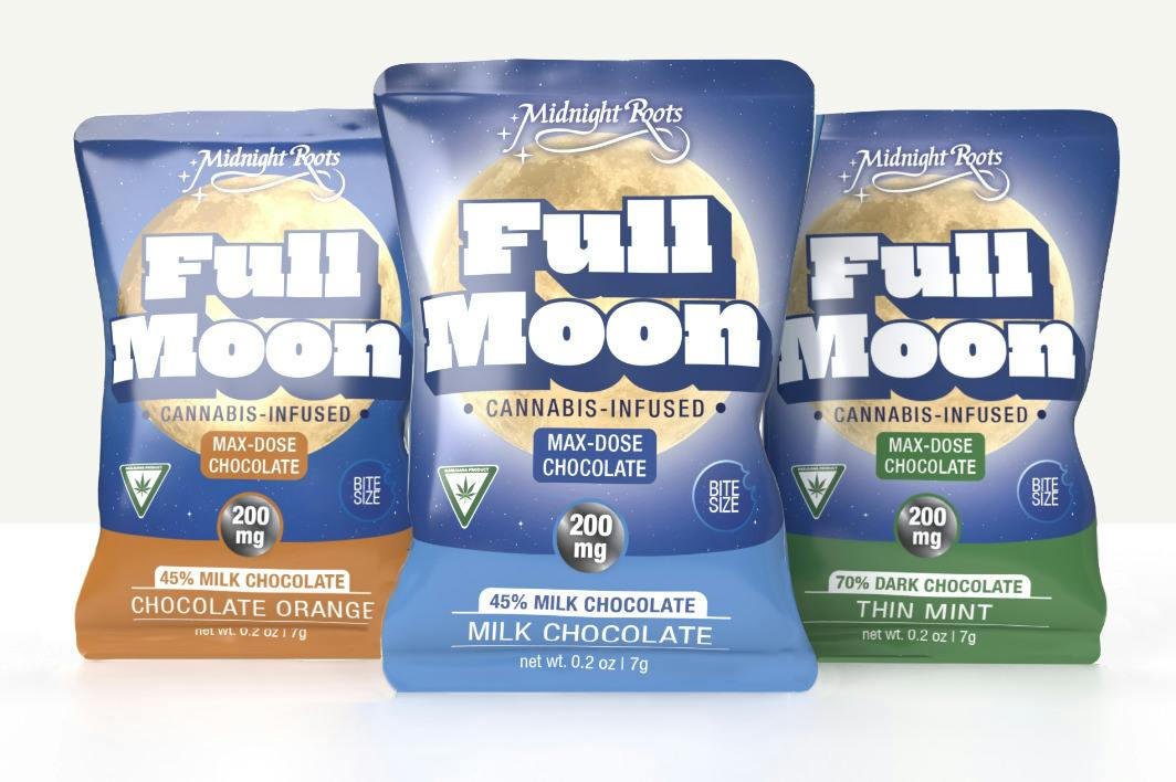 Midnight Roots - 200mg Chocolate Coin - Blue Moon