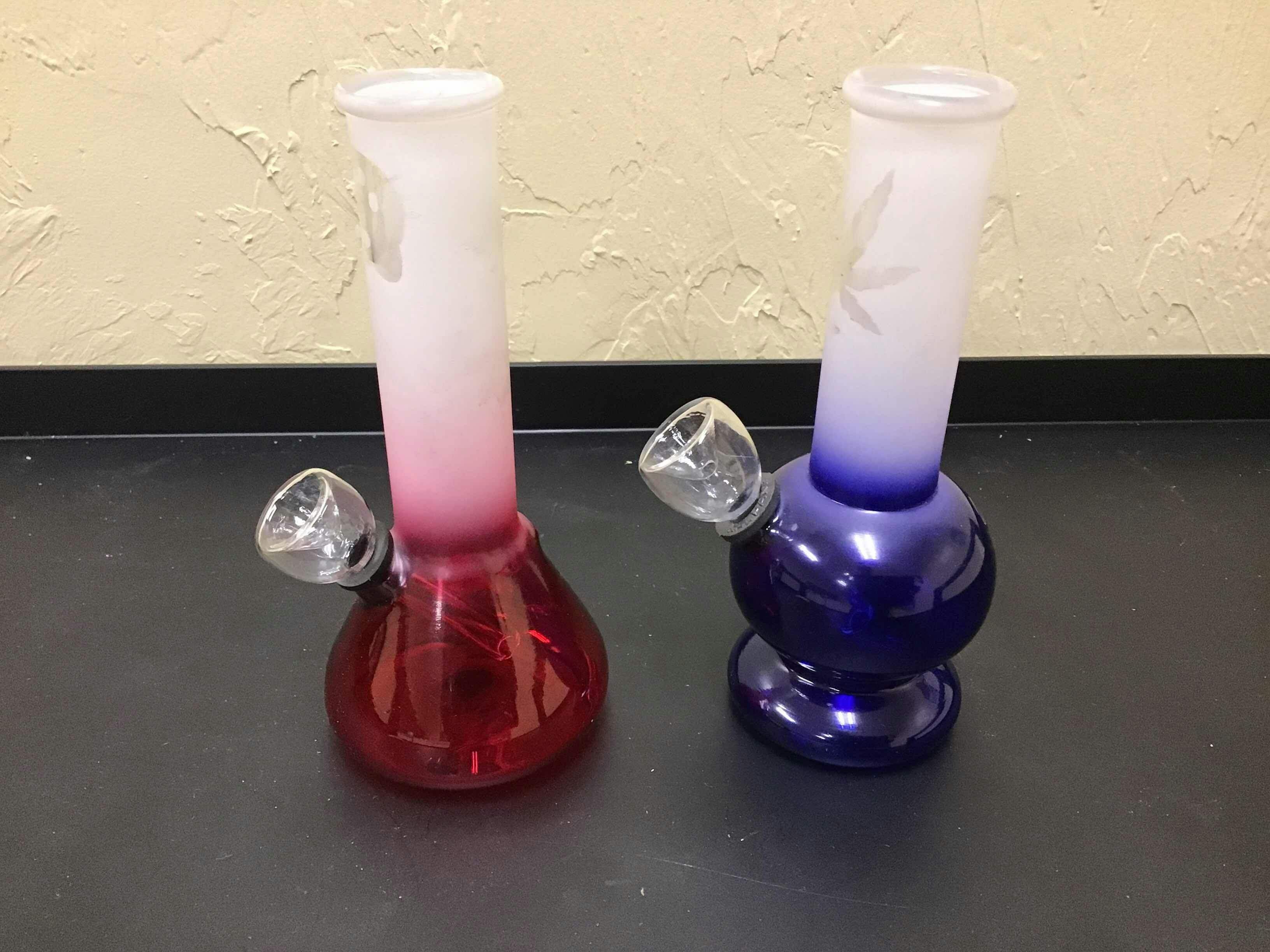 GLASS WATER PIPE #1672