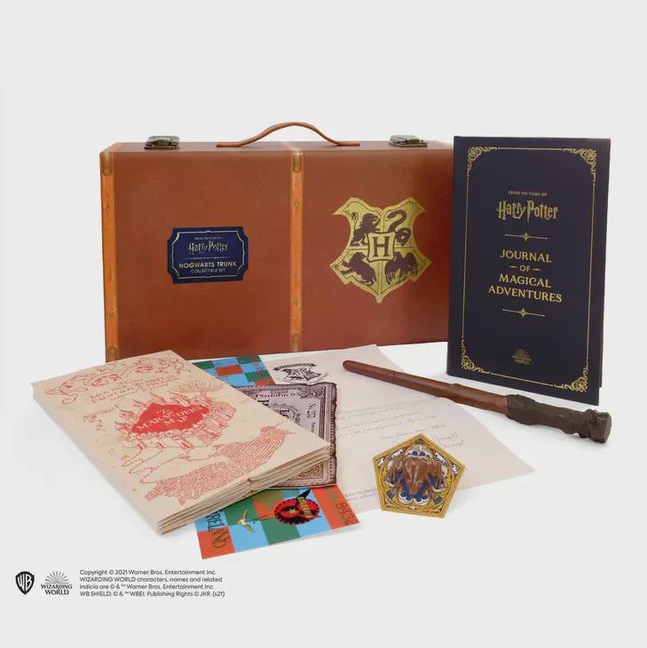 Harry Potter: Hogwarts Trunk Collectible Set