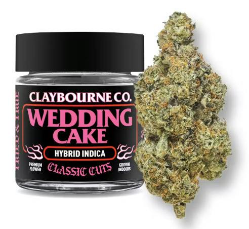 DF354 Claybourne Co. | Wedding Cake | Classic Cuts Flower