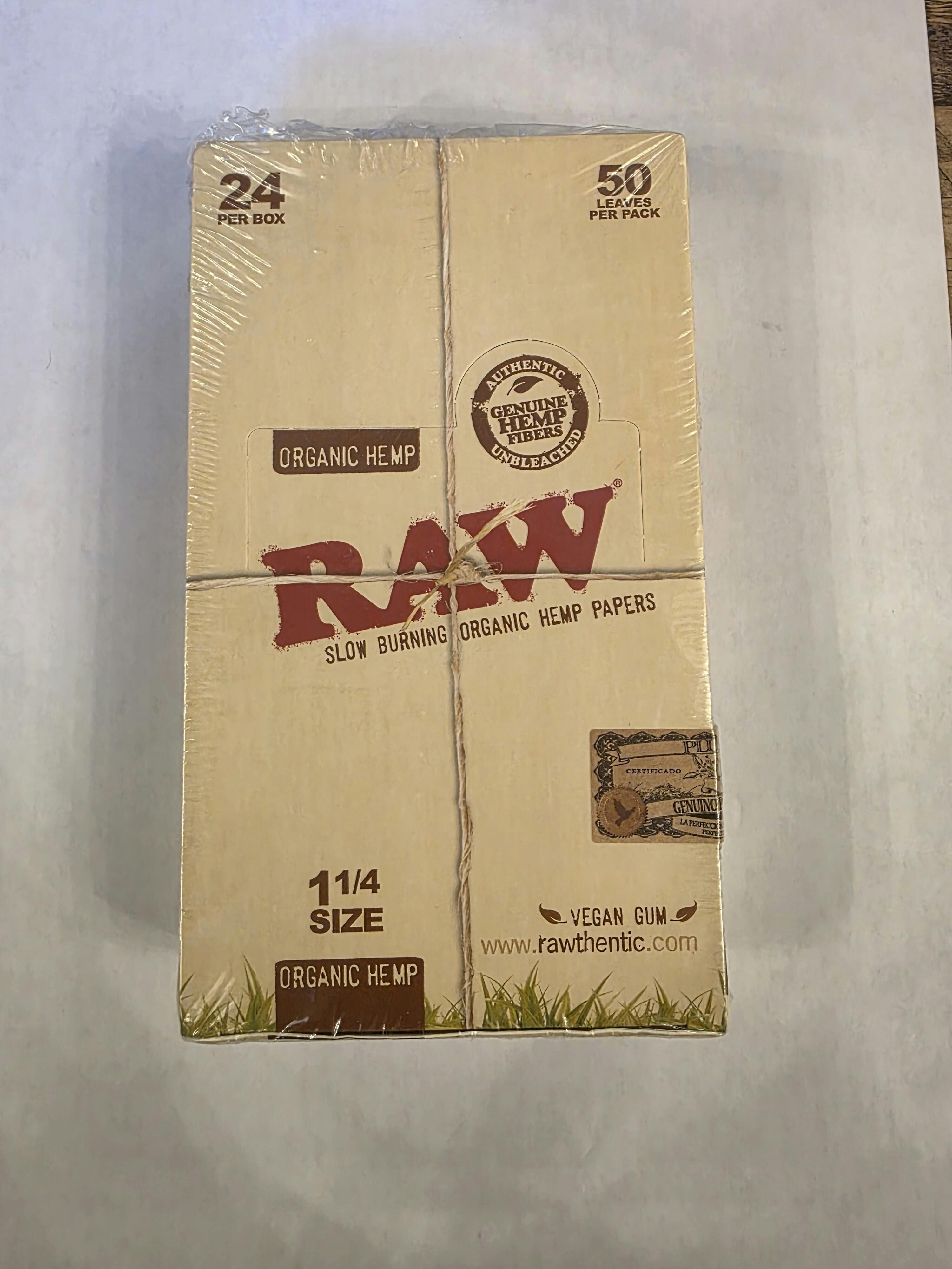 Raw Organic 1 1/4 Rolling Papers