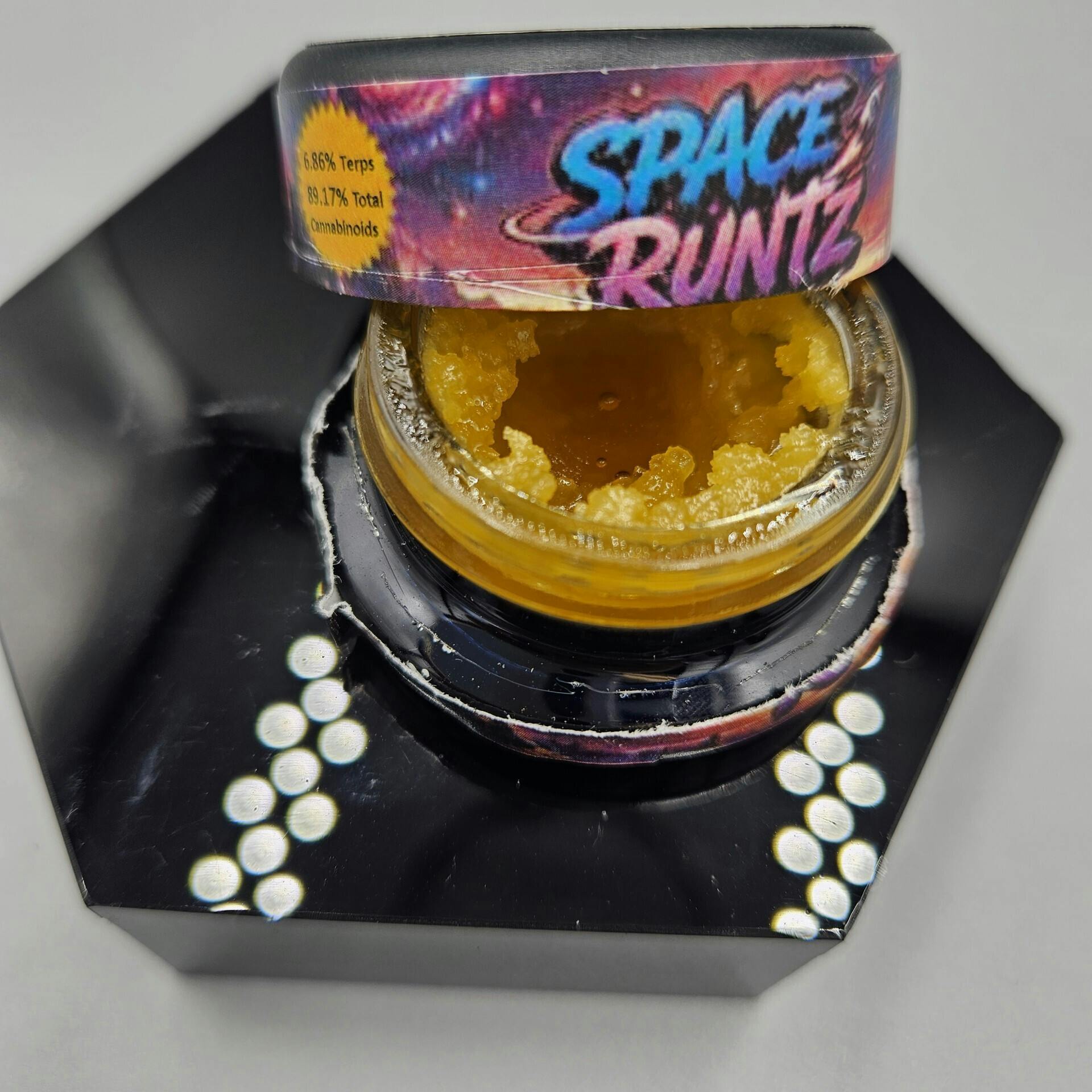 Space Runtz | Live Resin | 5g | 76.48% cannabis product