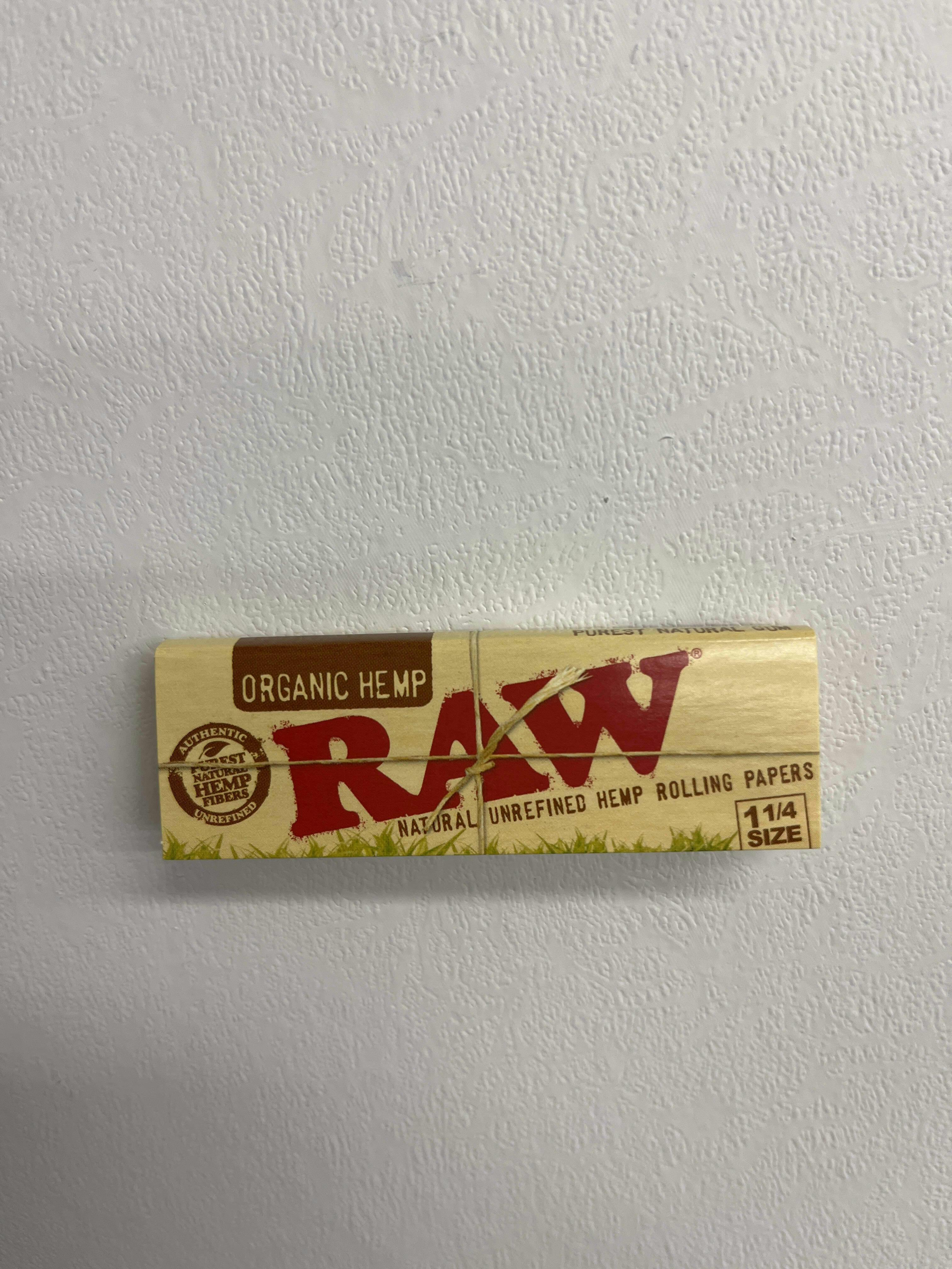 Raw organic 1 1/4 Papers