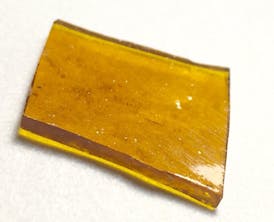 Beezle - Skunk Hero - 1g Cured Resin Shatter