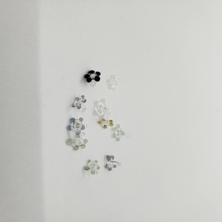 $0.50 Glass Screens at Friendly Market Dispensary & Kratom Shop on Porter