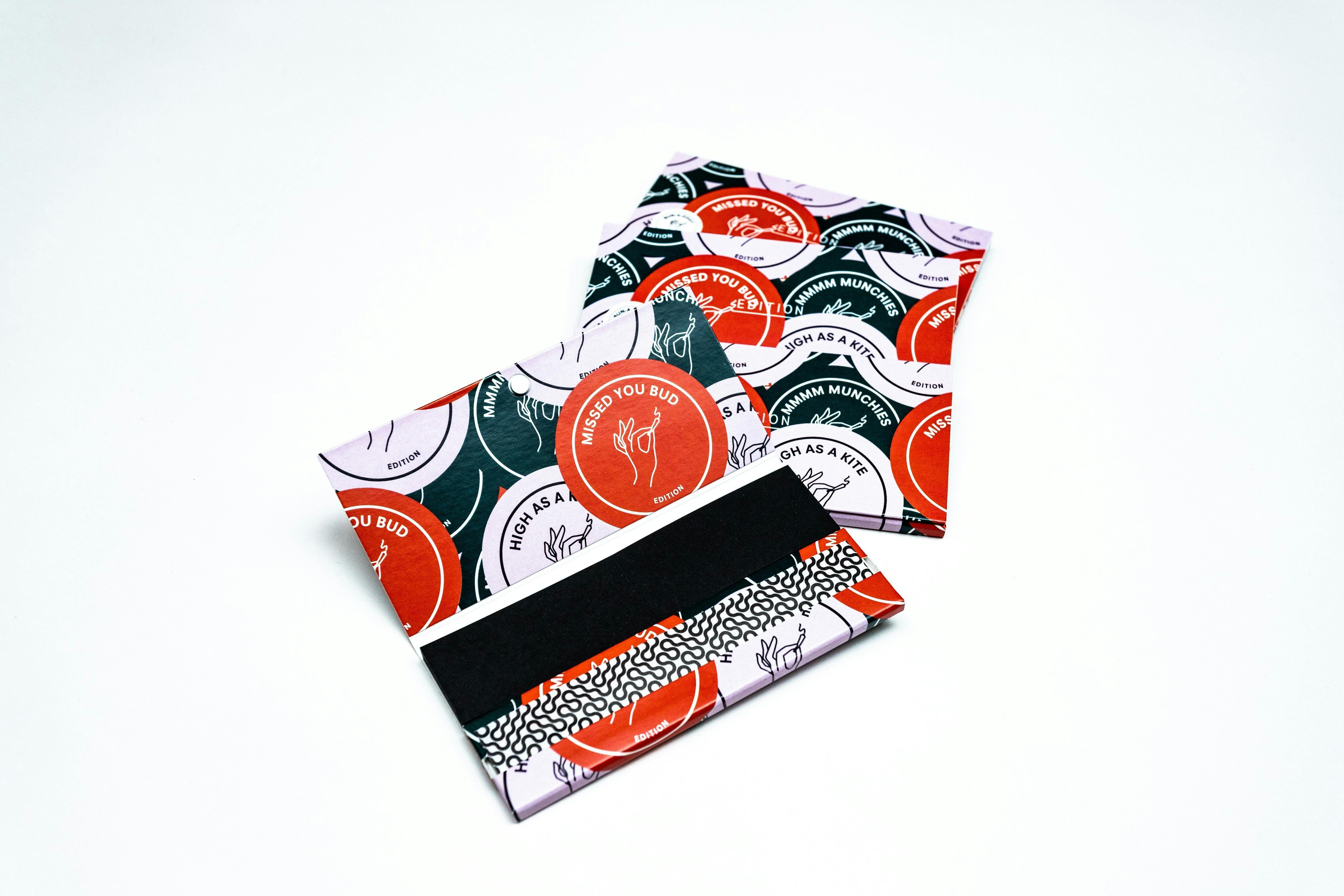 Edition X BAZ Sticker Print Rolling Papers