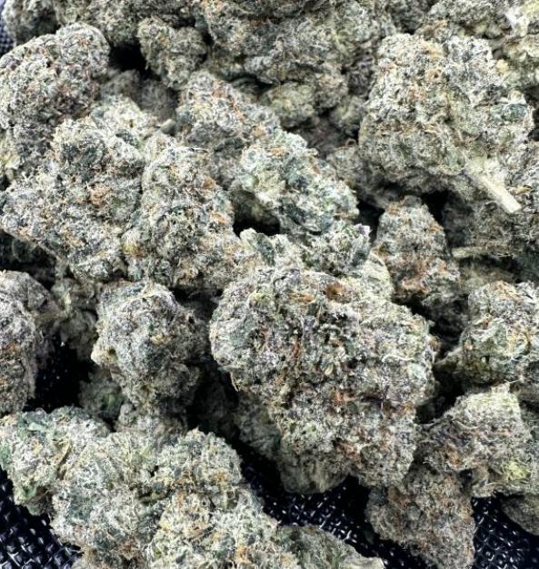 Hawaiian Runtz | 5.5⭐Exotic Flower | Creme Cultivation