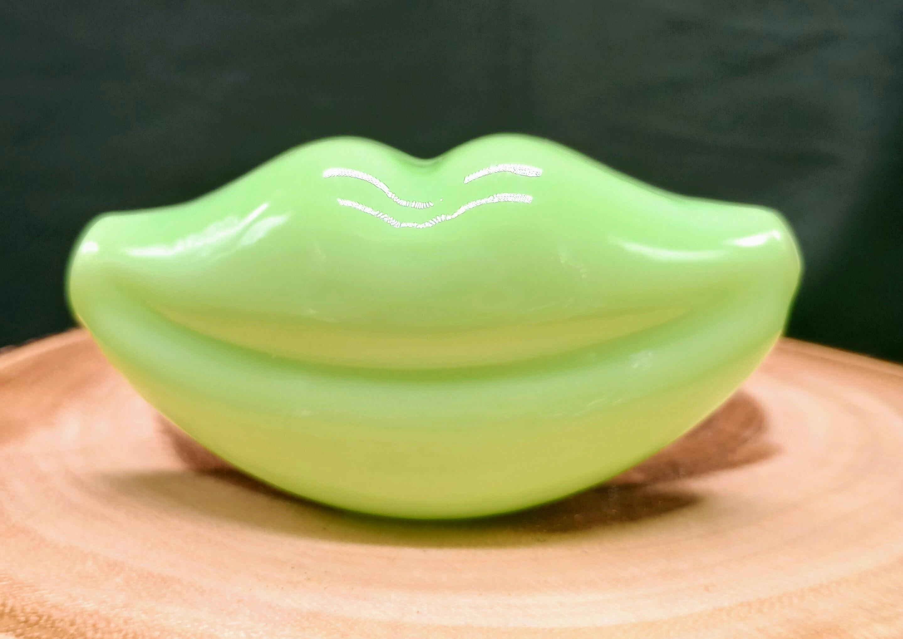 Lips Glass Pipe