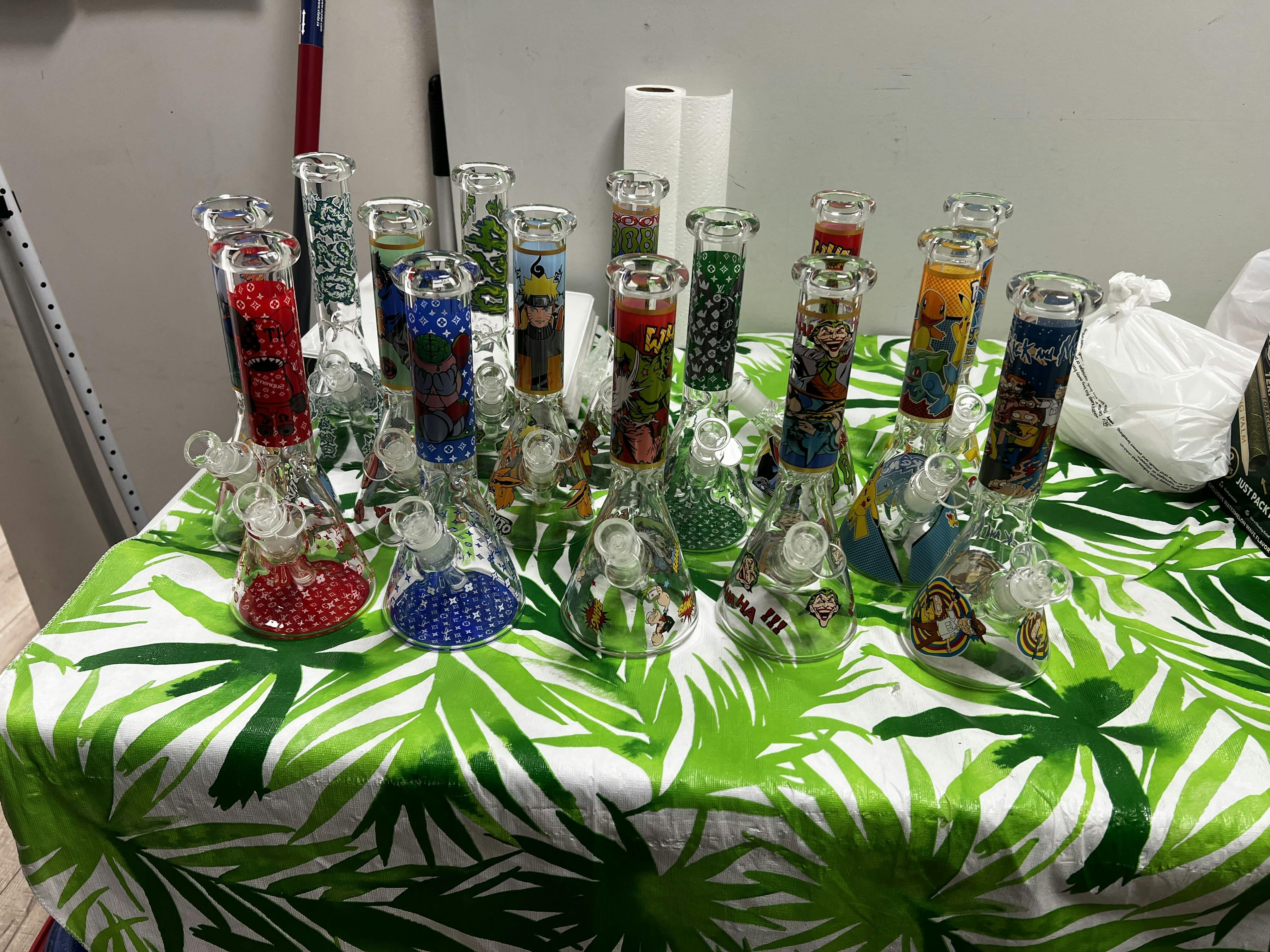 Graphic Design Bong - Bongs