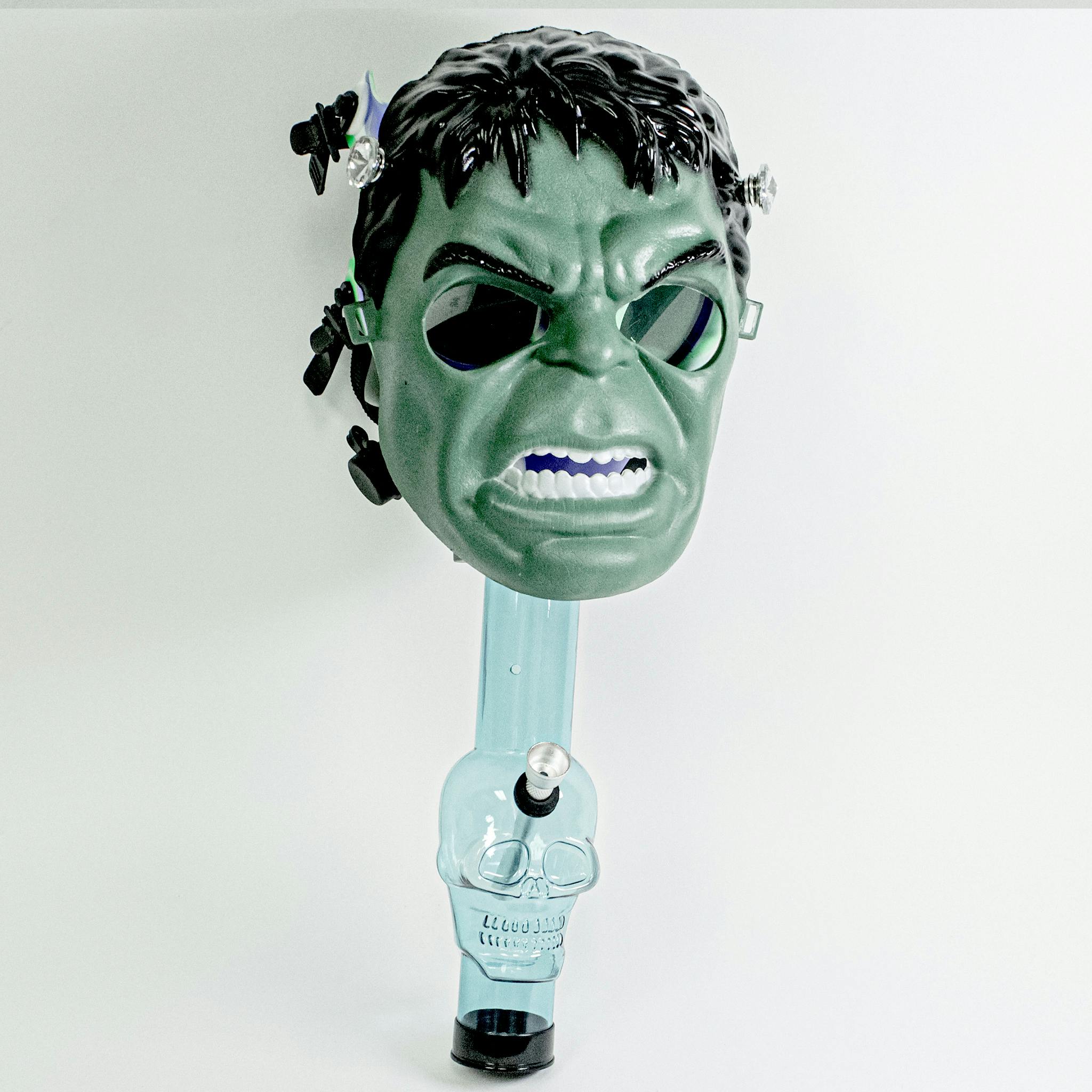 Bamboo Blaze - Silicone Mr. Green Gas Mask Bong