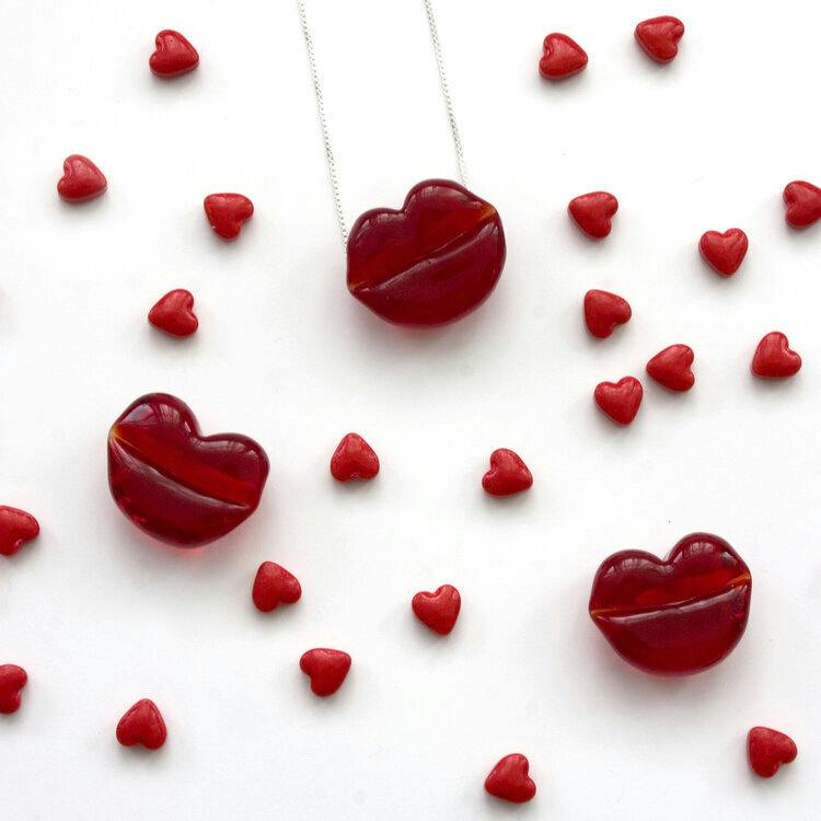 EMMA GERARD - Hot Lips Necklaces - FRK-09