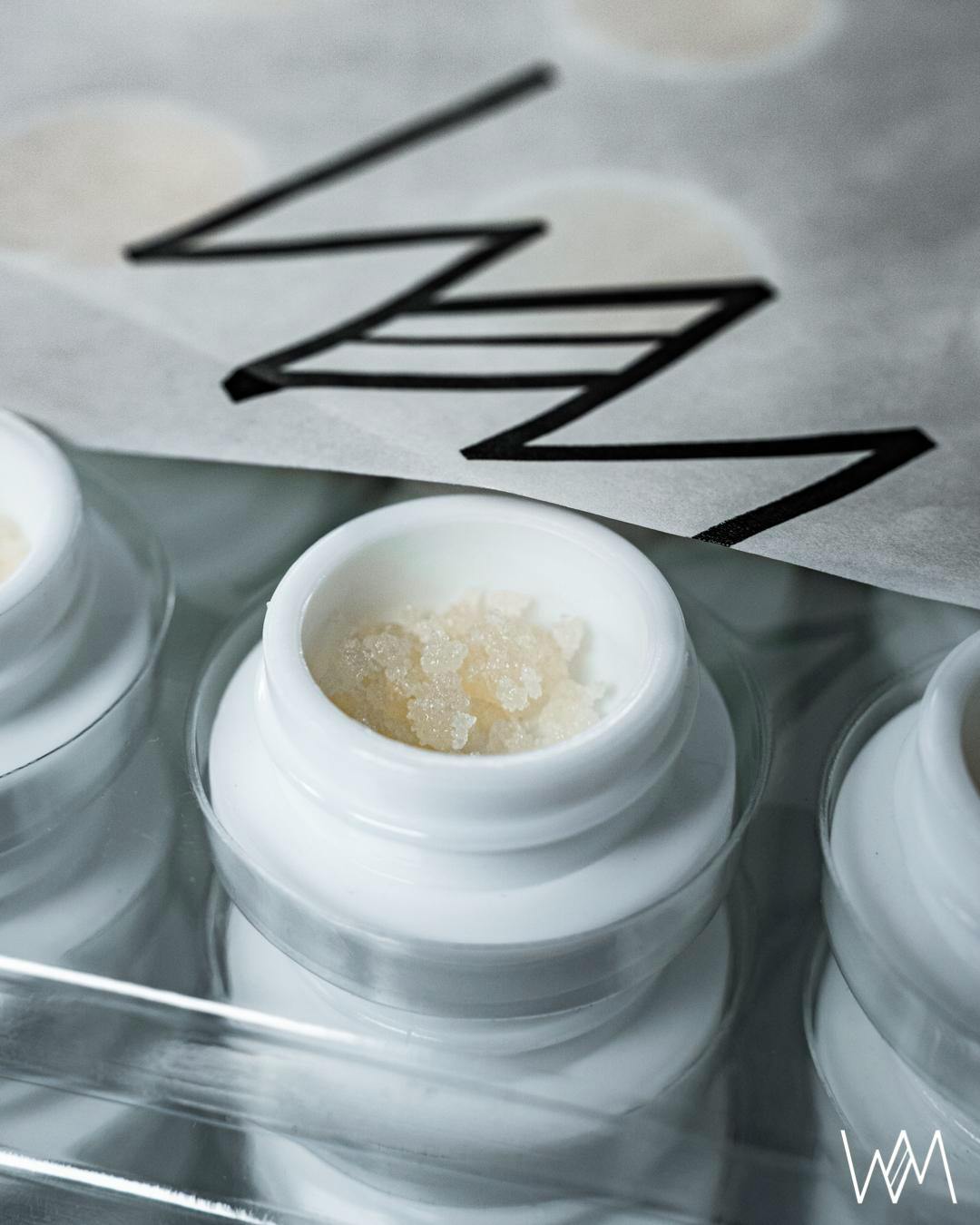 White Mousse Sugar Wax - Cap Junky