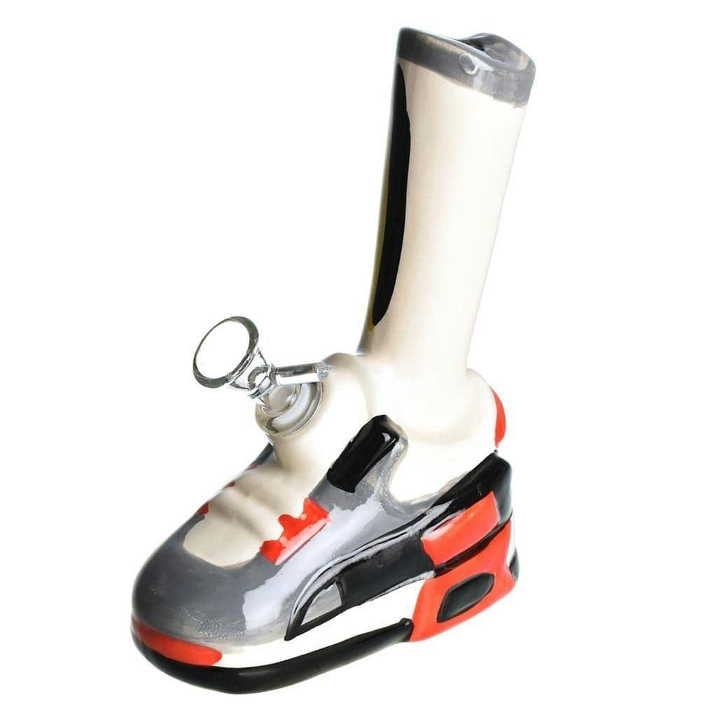 Ceramic Bong - Kicks - 8"