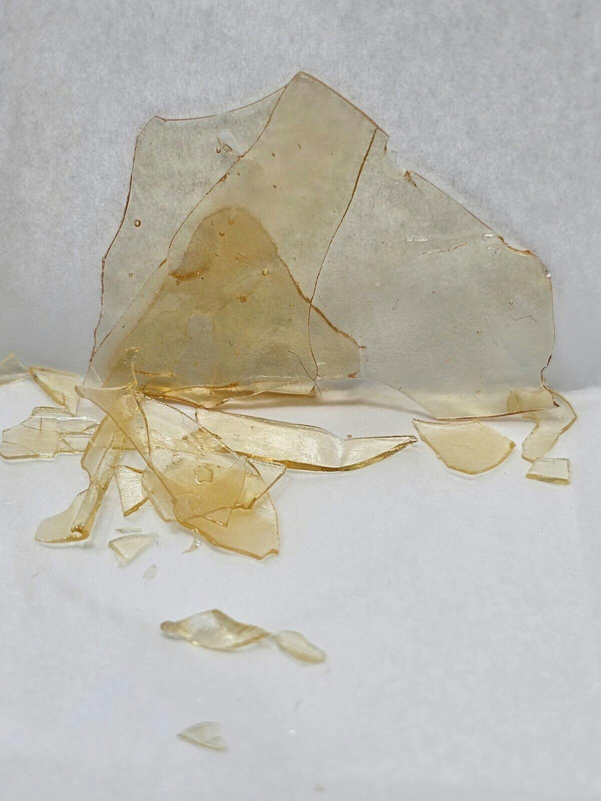 House Mix Shatter at Amber Horizons