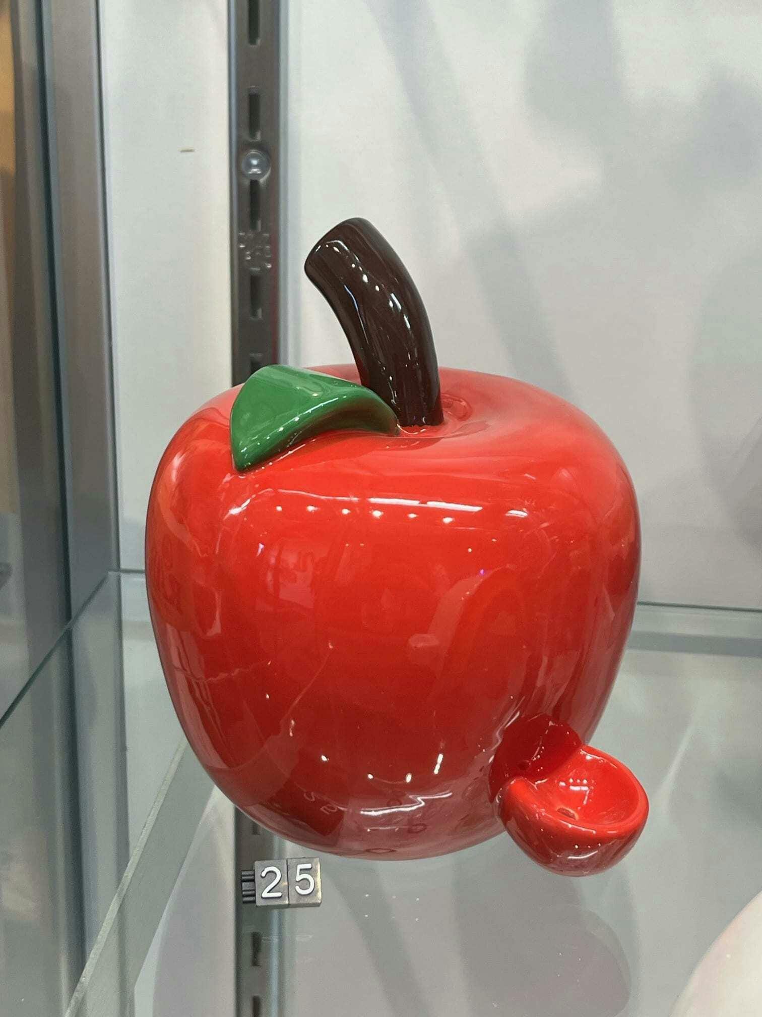Apple-Shaped Ceramic Pipe