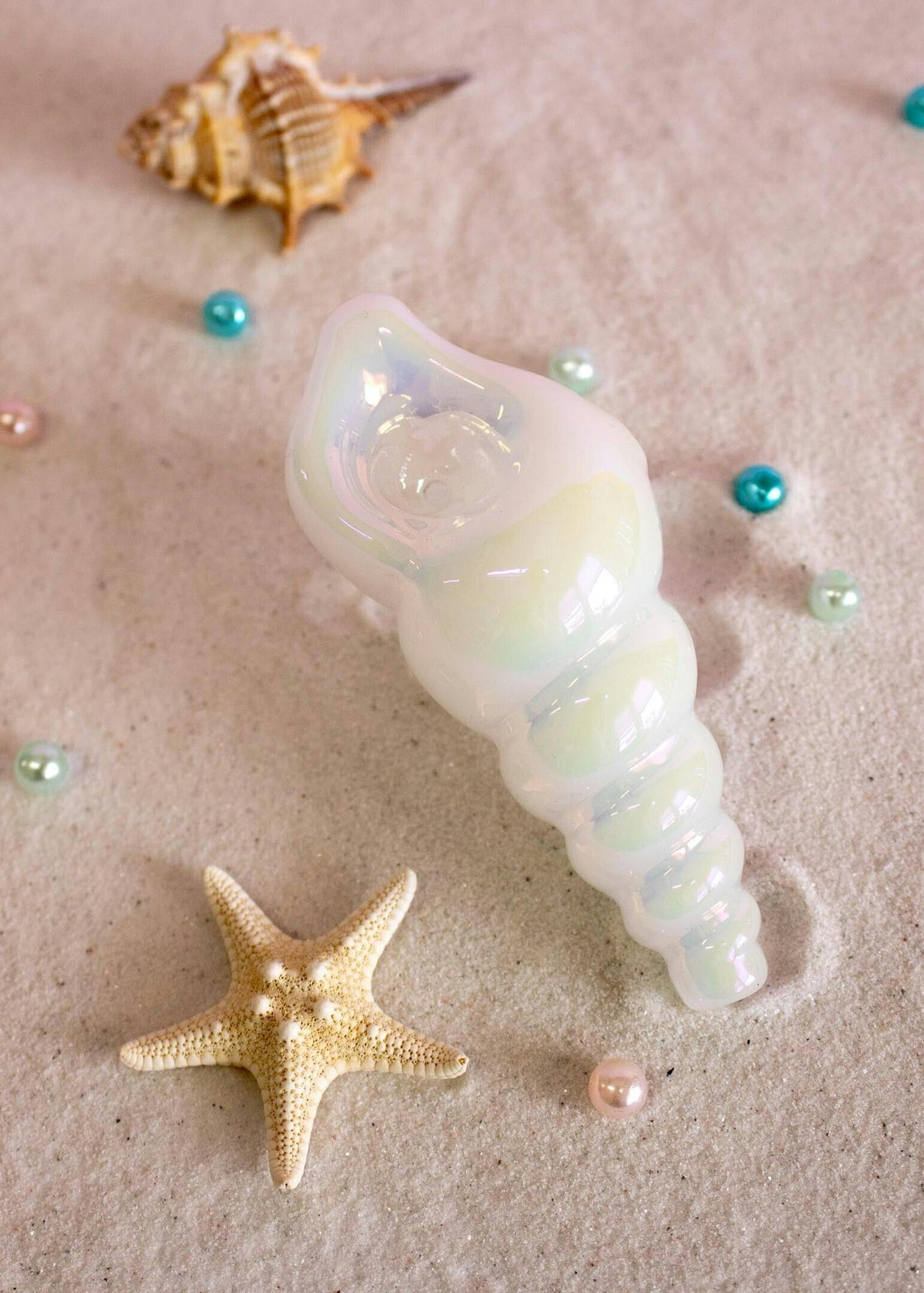SEASHELL PIPE WHITE